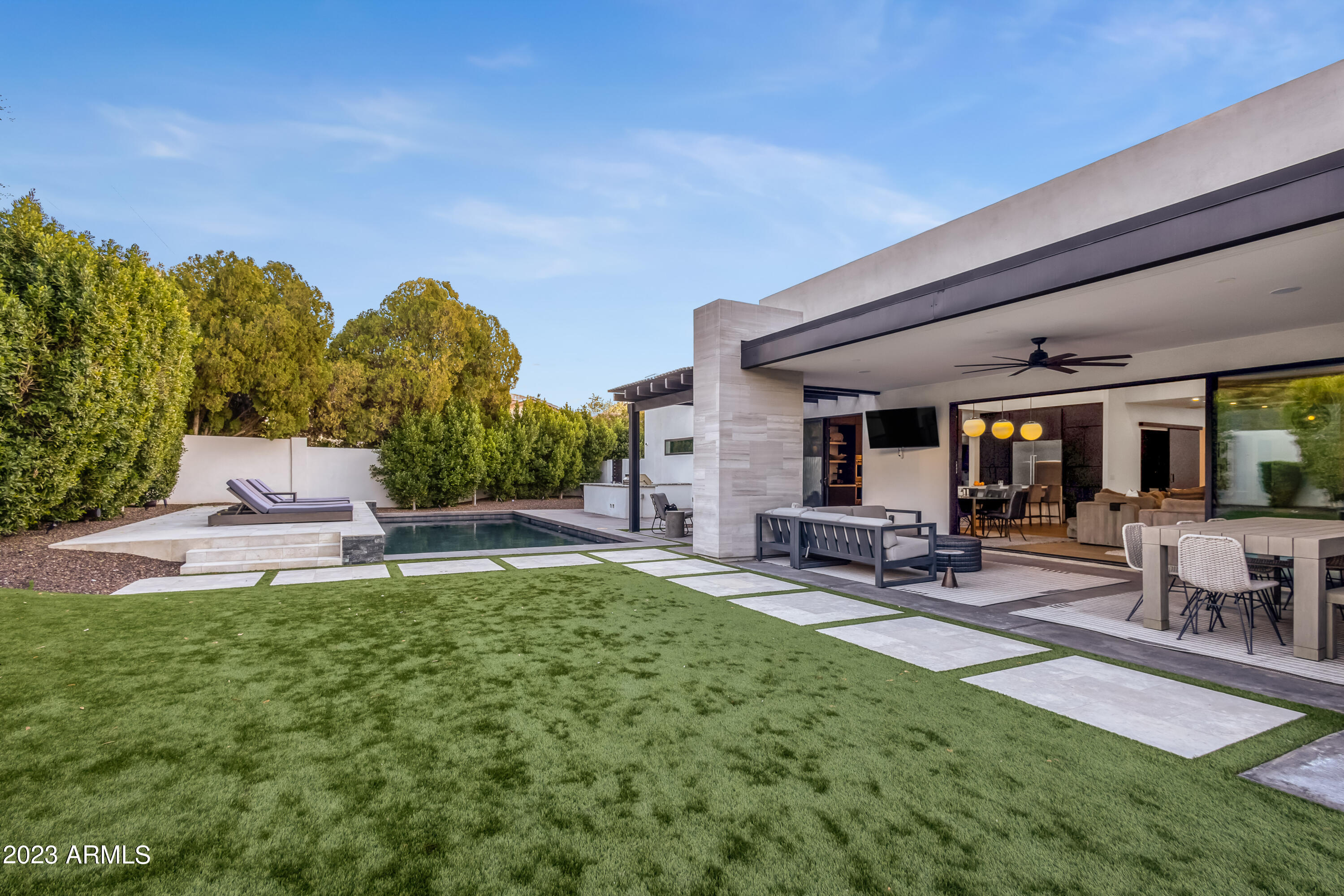 LAFAYETTE VILLA - Residential