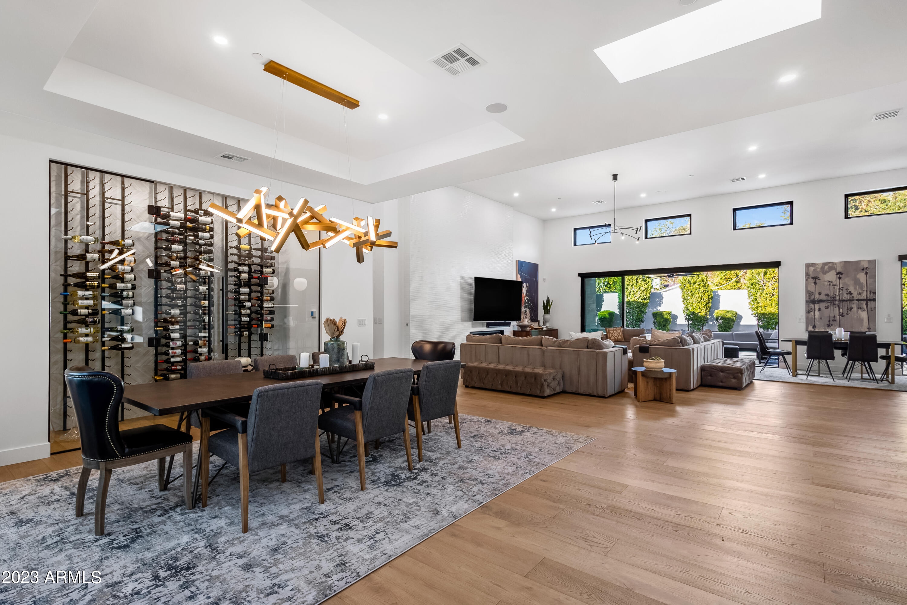 LAFAYETTE VILLA - Residential