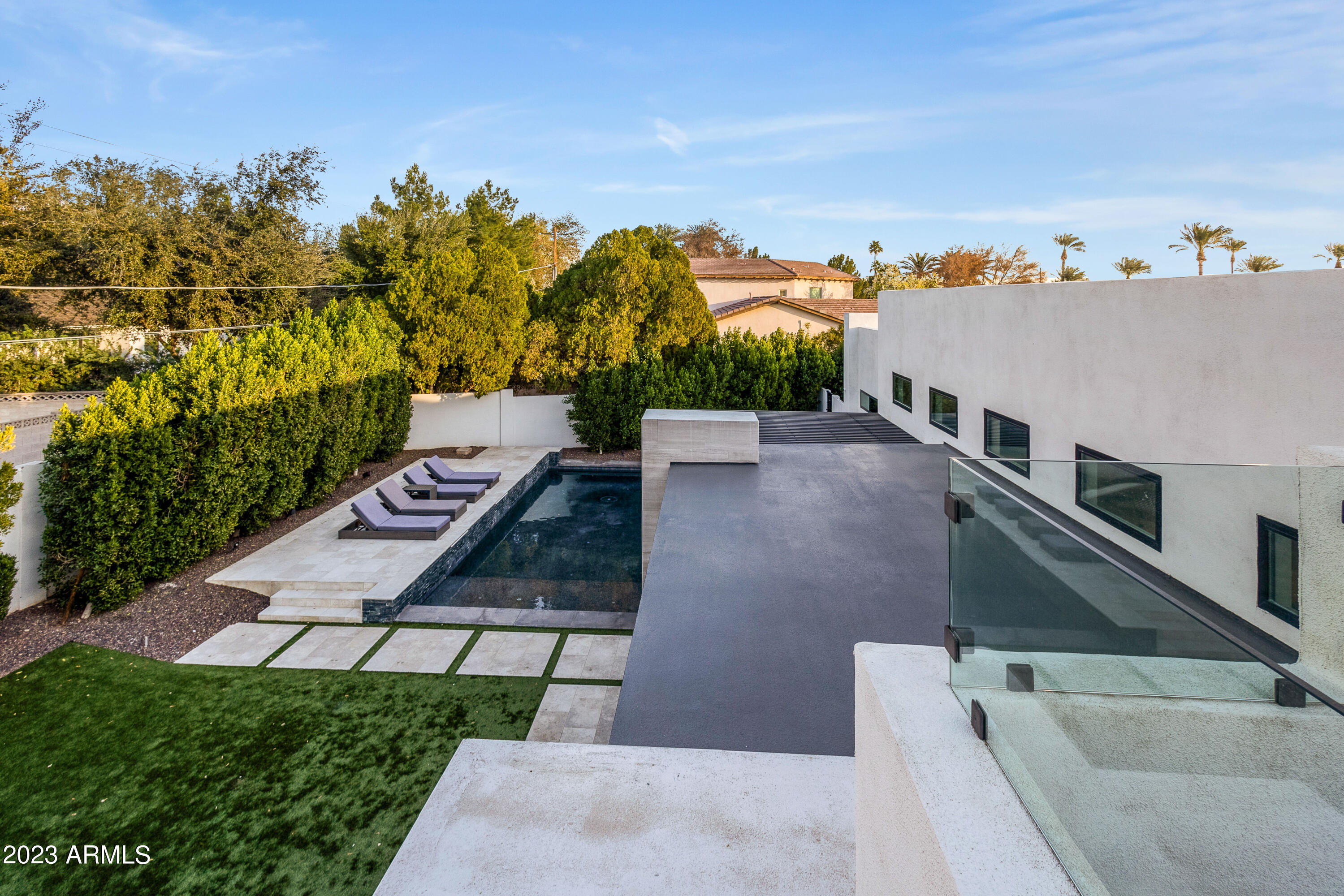LAFAYETTE VILLA - Residential