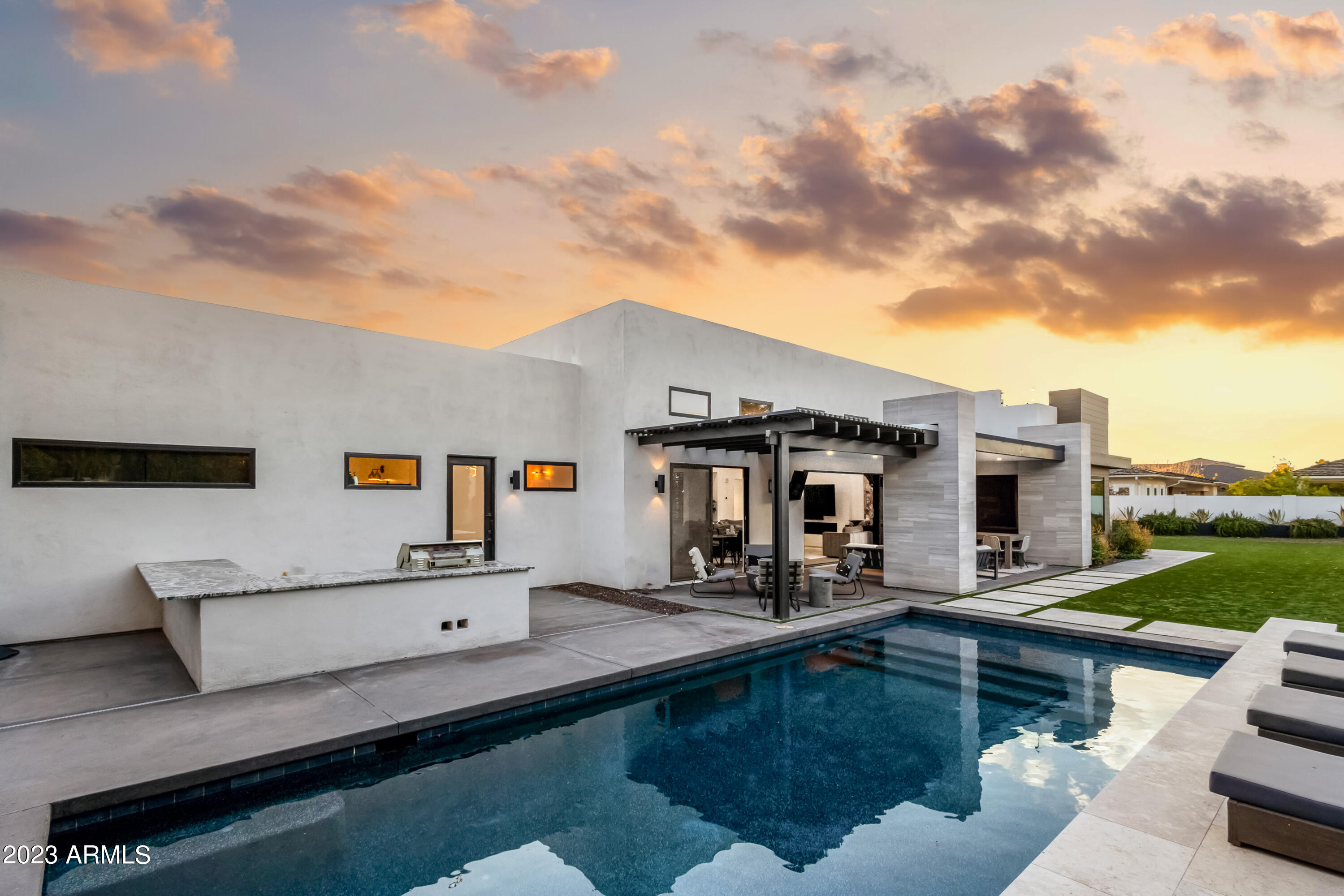 LAFAYETTE VILLA - Residential