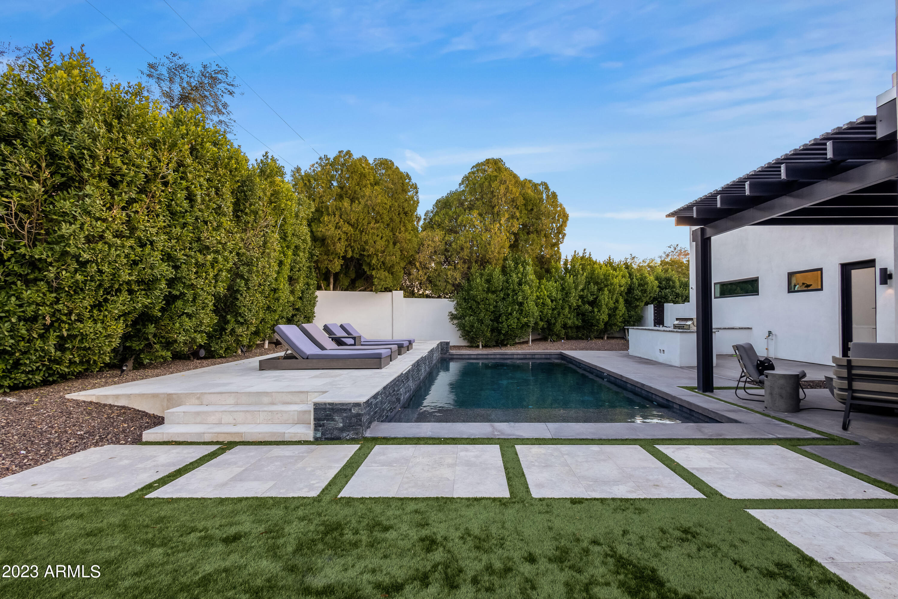 LAFAYETTE VILLA - Residential