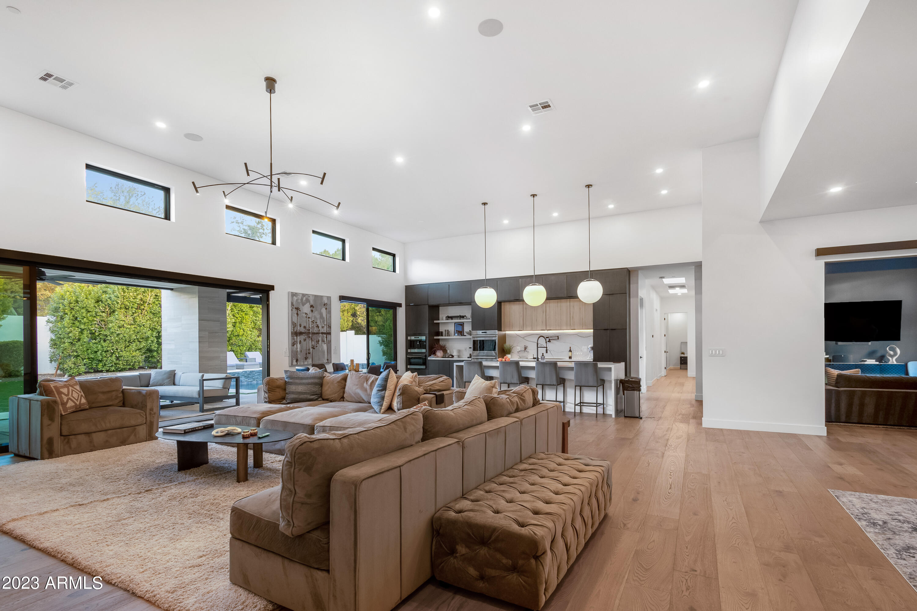 LAFAYETTE VILLA - Residential