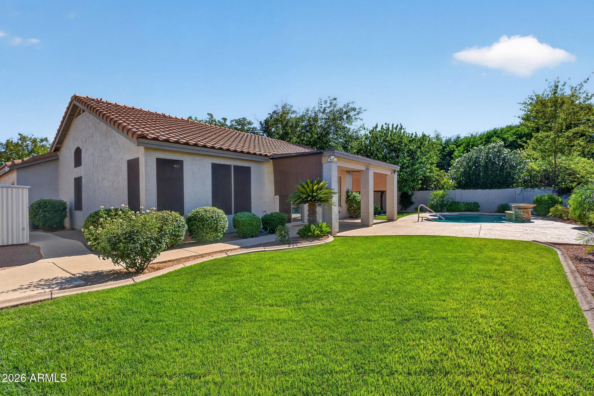 FARMHOUSE MEADOWS - Residential