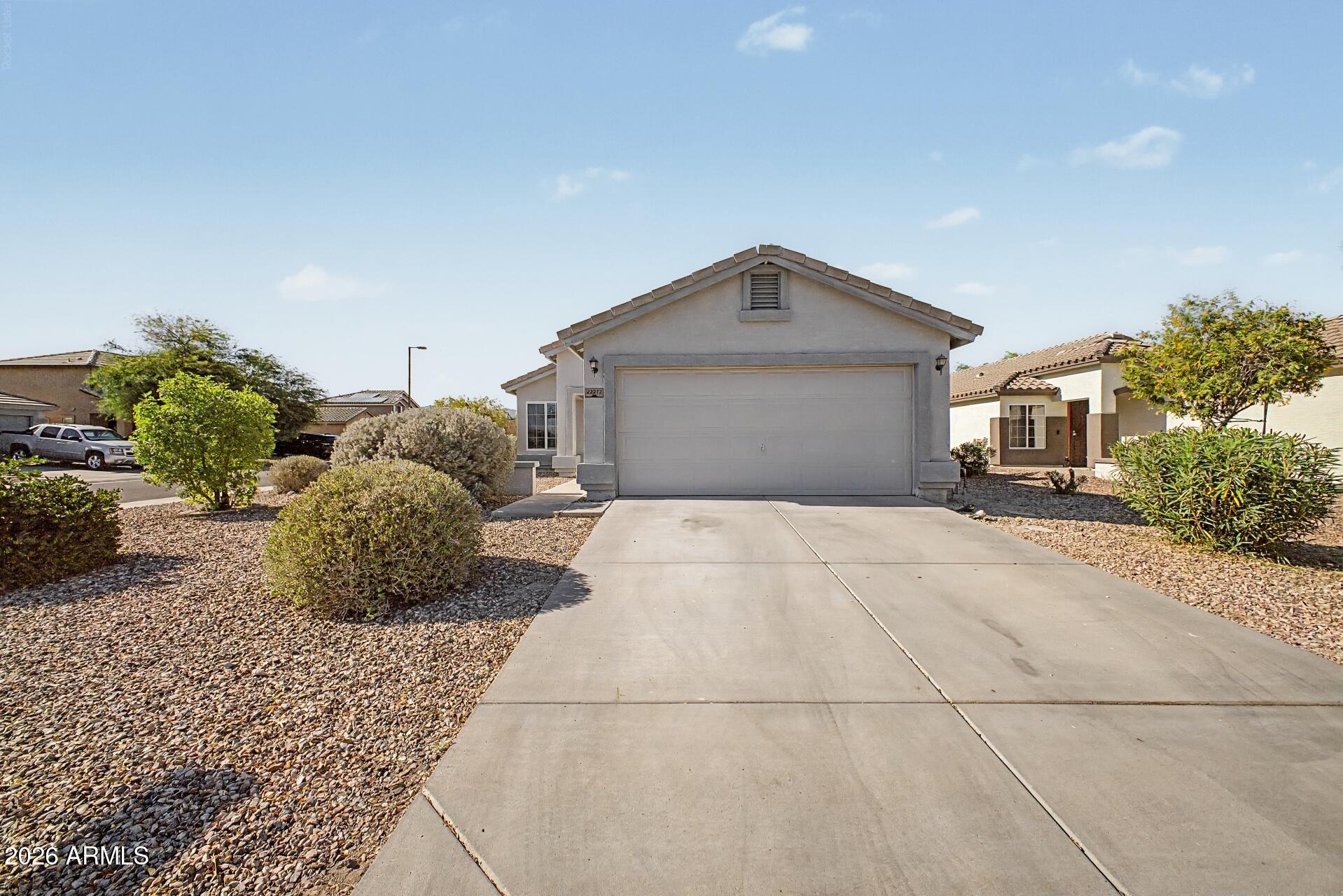 Come see this beautiful home in the Windmill Village community.  This is a great starter home.  This 3 bed room 2 bath home has an open kitchen with an eat in dining area.  Evenings can be enjoyed in a quaint backyard with a pavered side yard and covered patio.  This home is located on a corner lot.