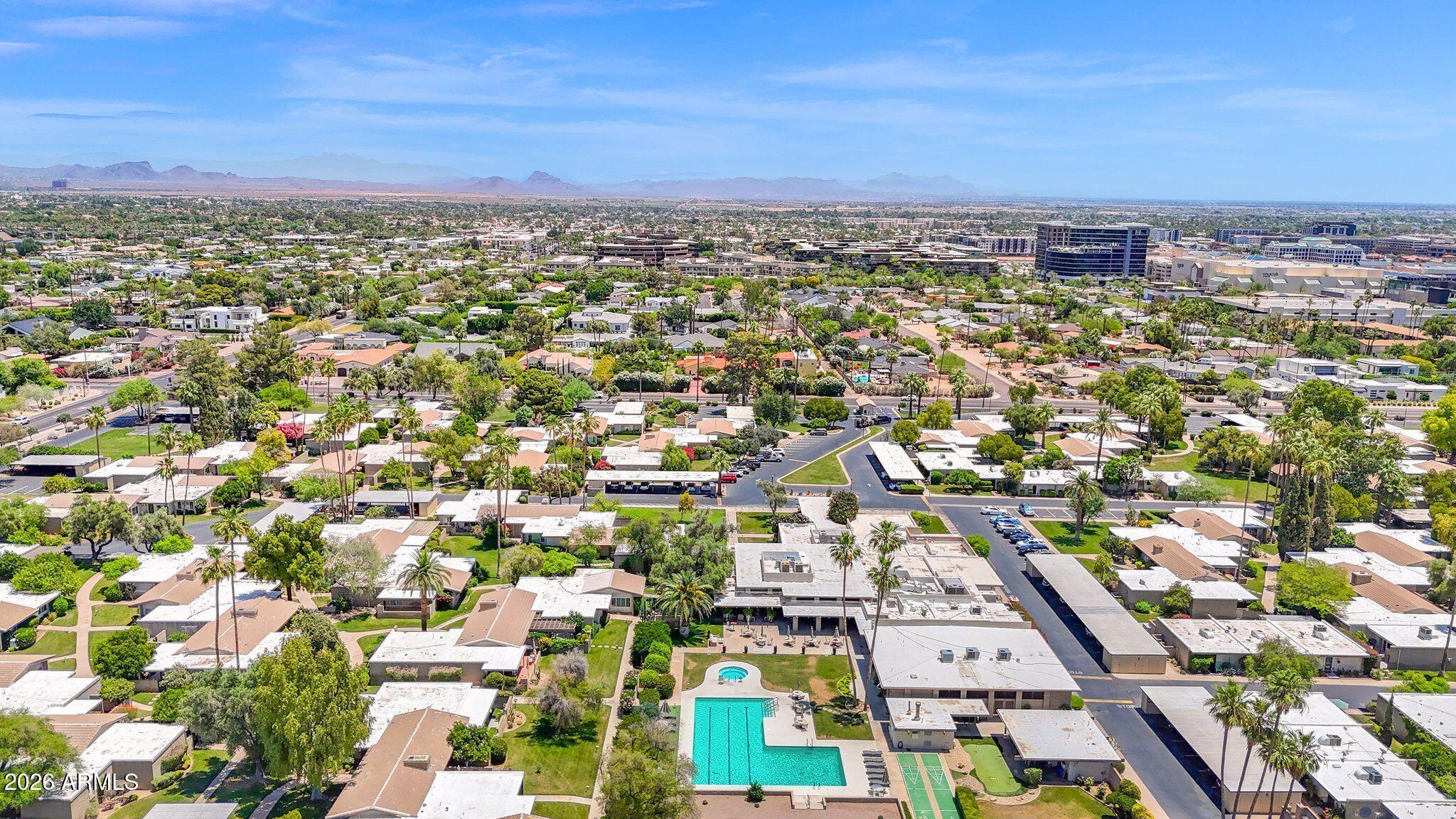 SCOTTSDALE HOUSE PLAT 2 AMD REPLAT - Residential