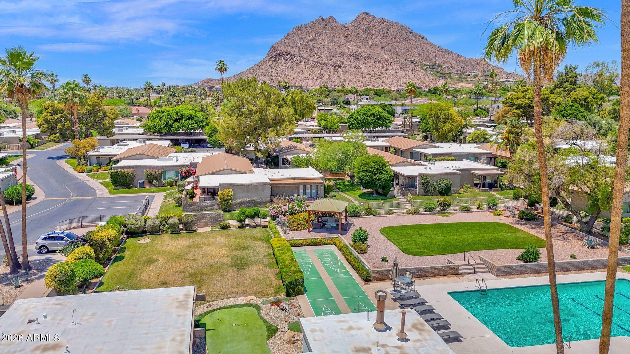 SCOTTSDALE HOUSE PLAT 2 AMD REPLAT - Residential