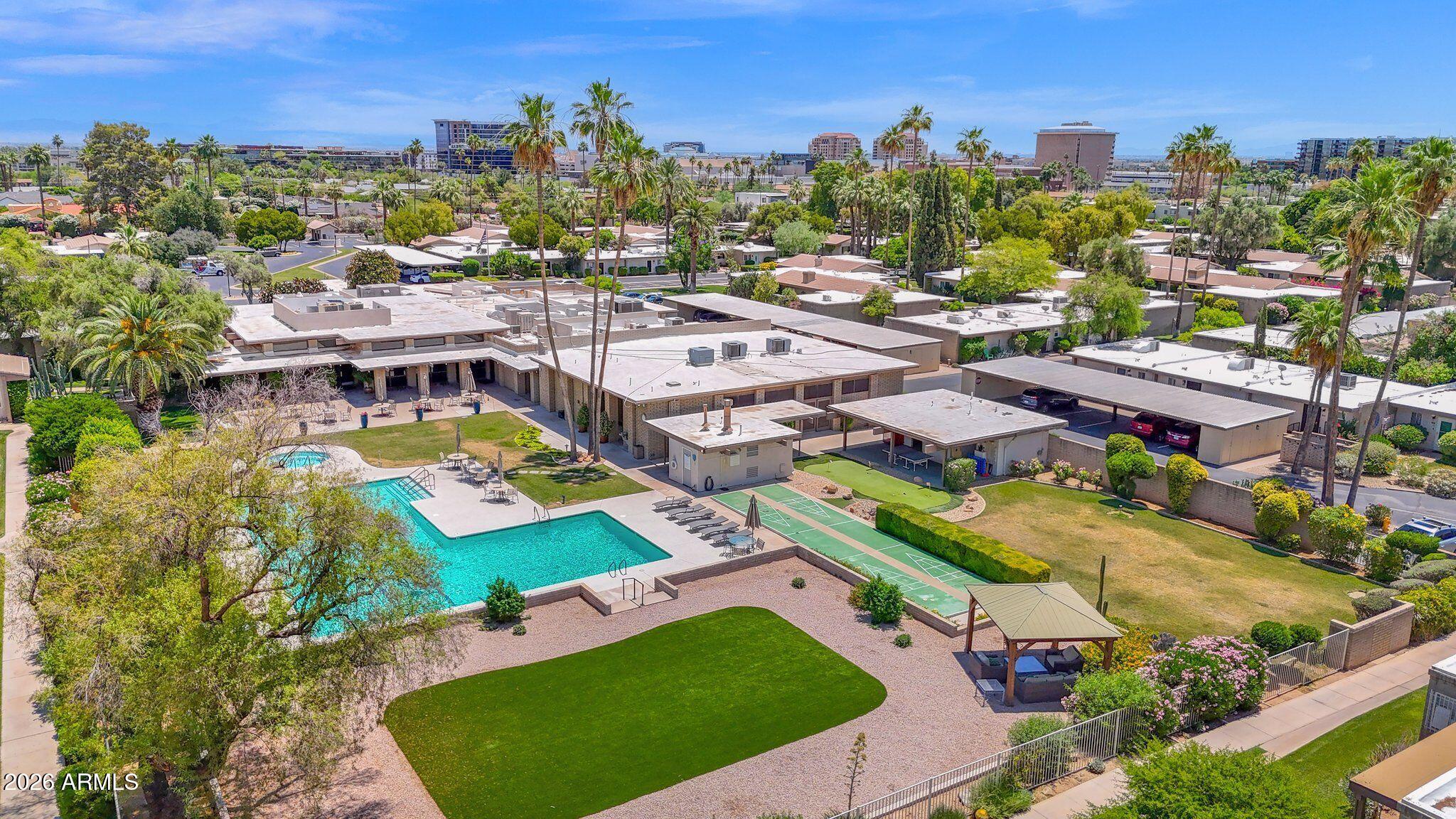 SCOTTSDALE HOUSE PLAT 2 AMD REPLAT - Residential