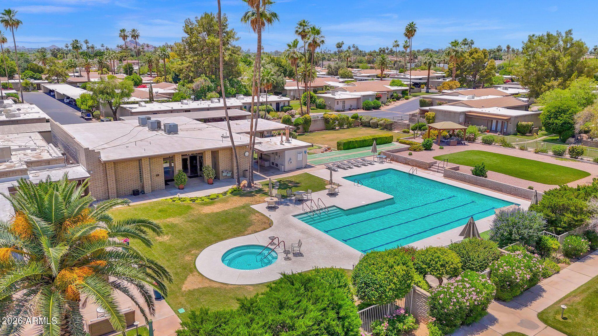 SCOTTSDALE HOUSE PLAT 2 AMD REPLAT - Residential