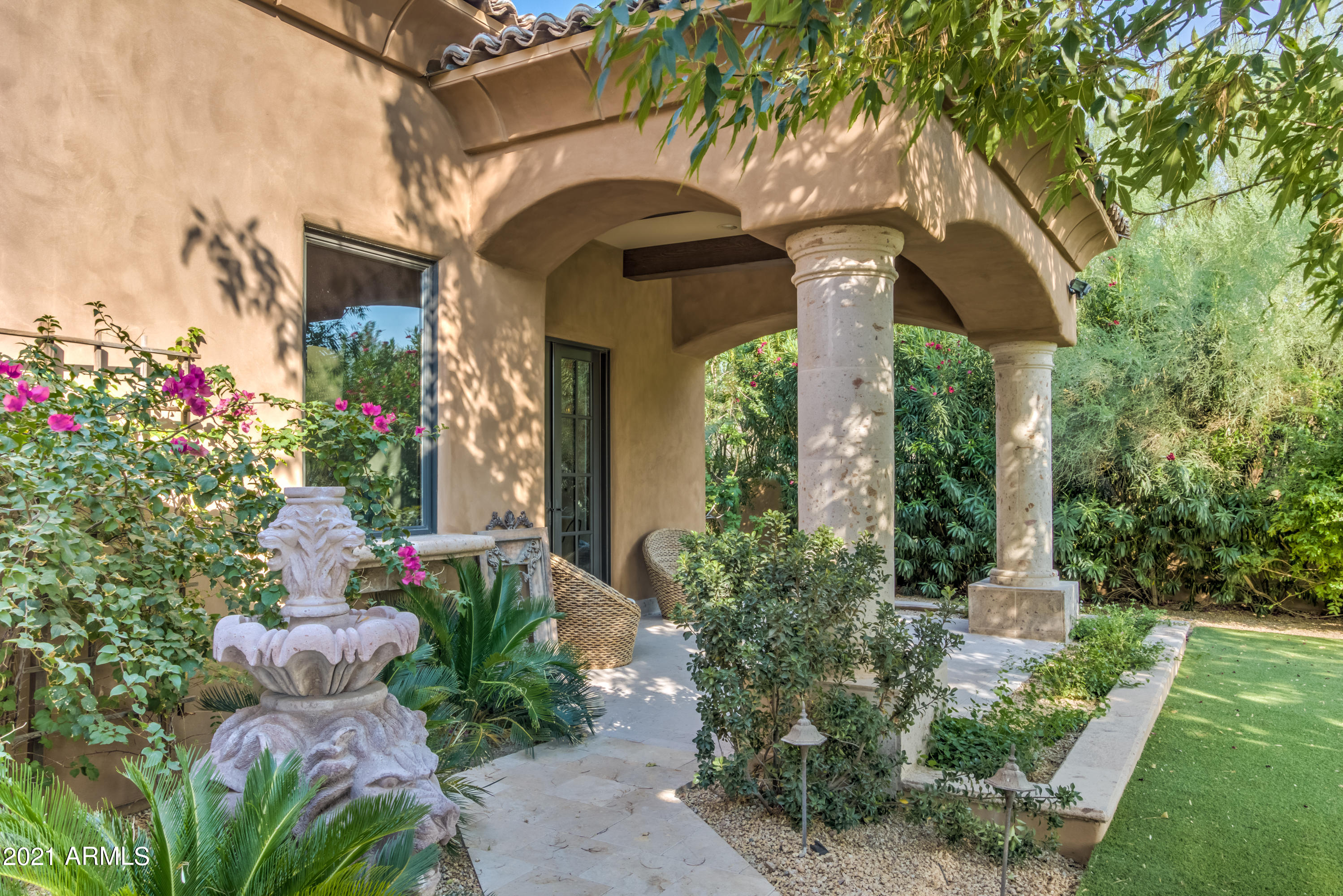 CANYON HEIGHTS - Residential