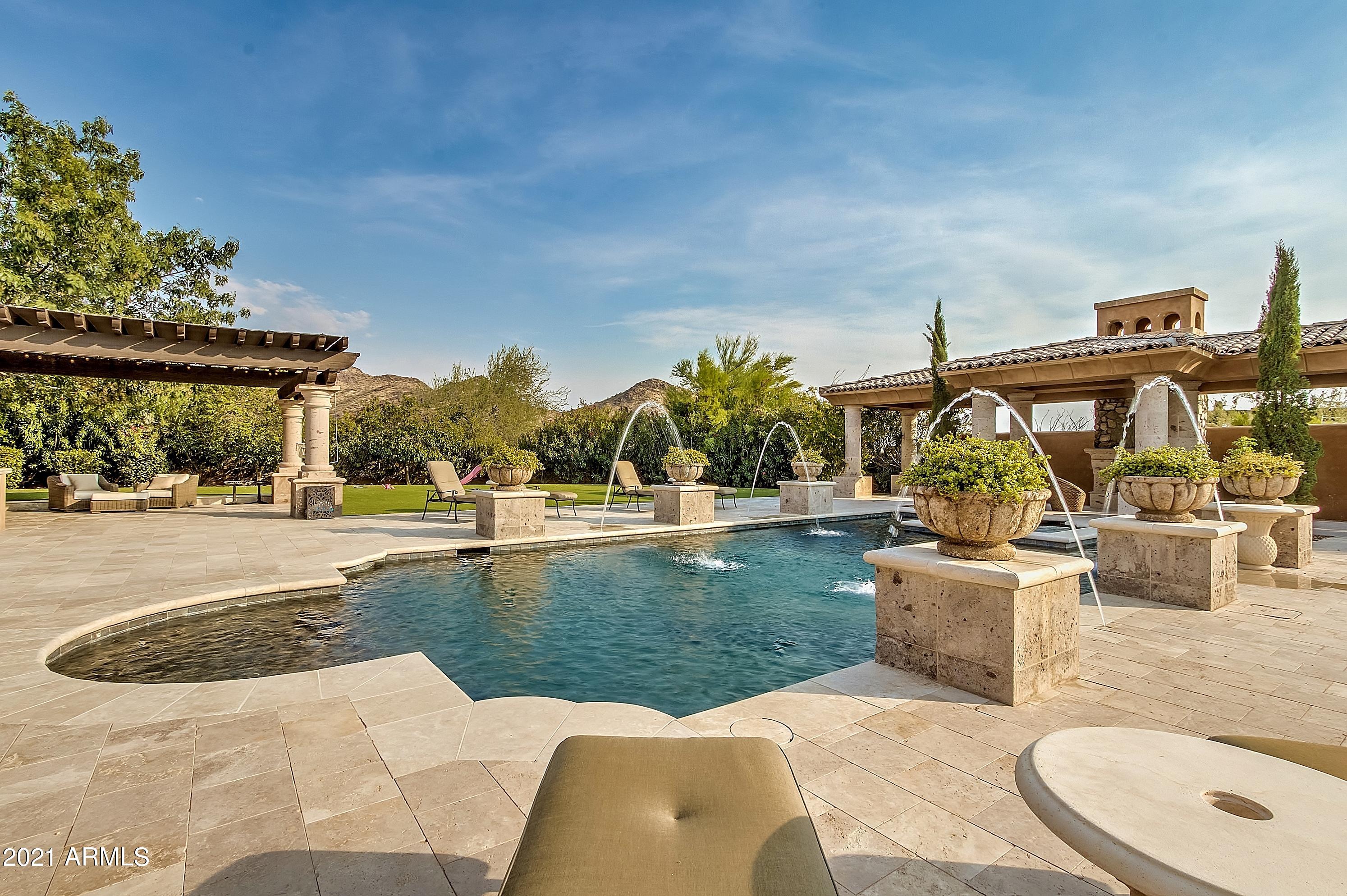 CANYON HEIGHTS - Residential