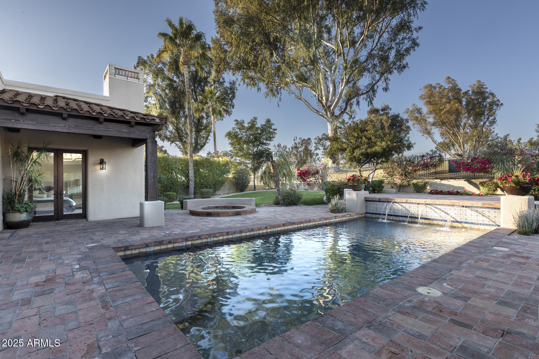 PINNACLE PEAK COUNTRY CLUB ESTATES - Residential
