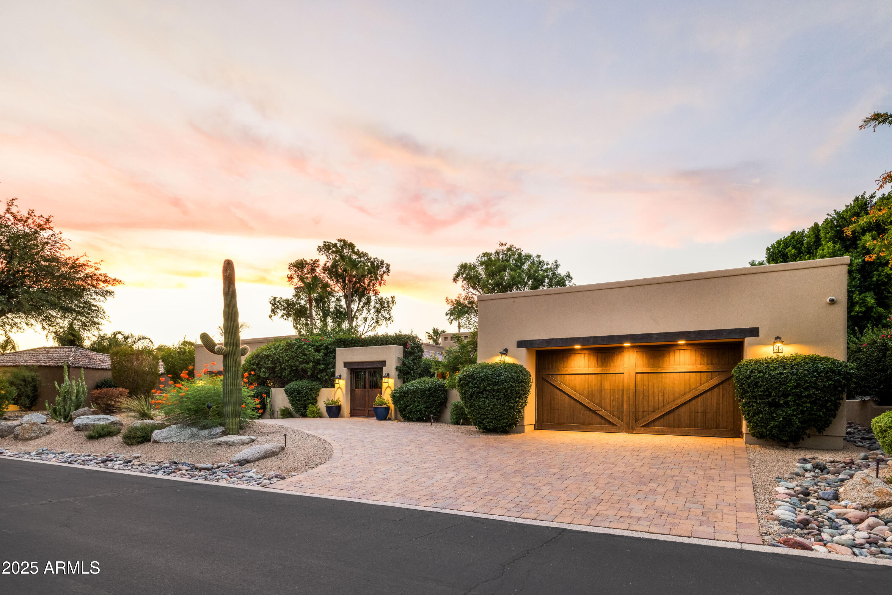 PINNACLE PEAK COUNTRY CLUB ESTATES - Residential