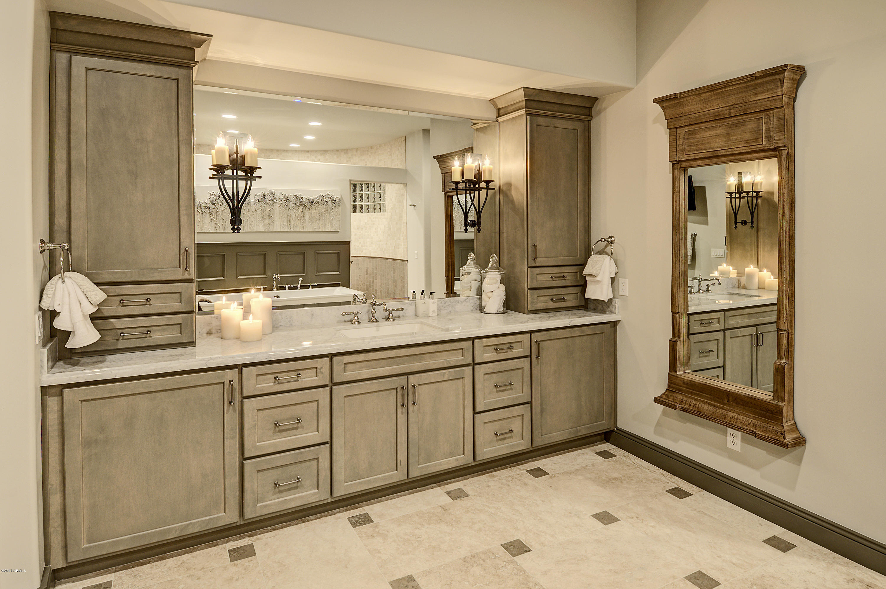 IRONWOOD AT CAMELBACK COUNTRY CLUB - Residential