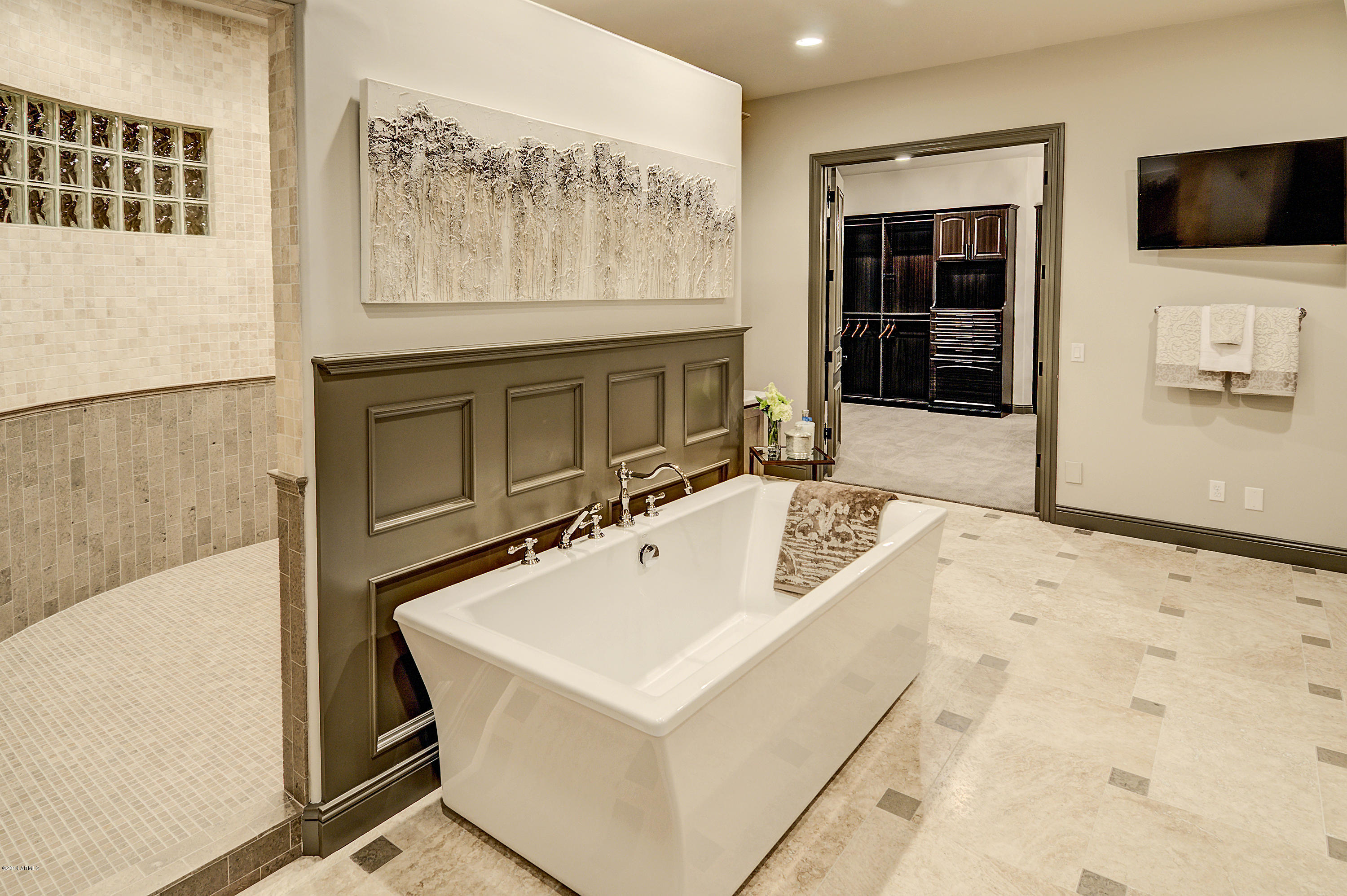 IRONWOOD AT CAMELBACK COUNTRY CLUB - Residential