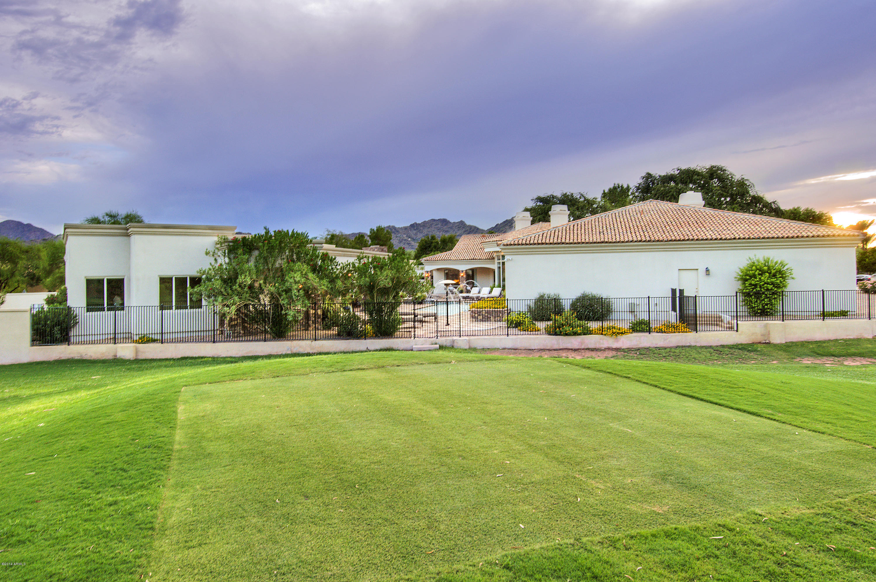 IRONWOOD AT CAMELBACK COUNTRY CLUB - Residential