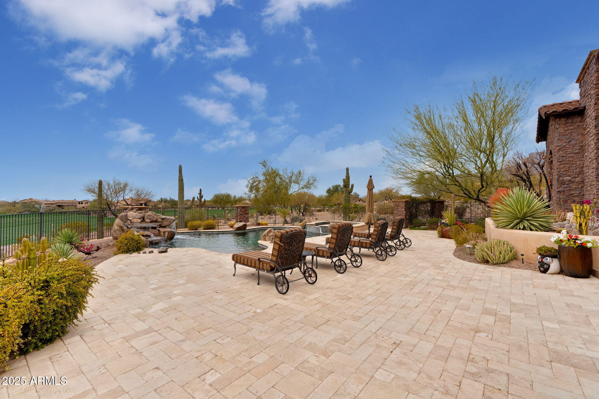 Superstition Mountain - Residential