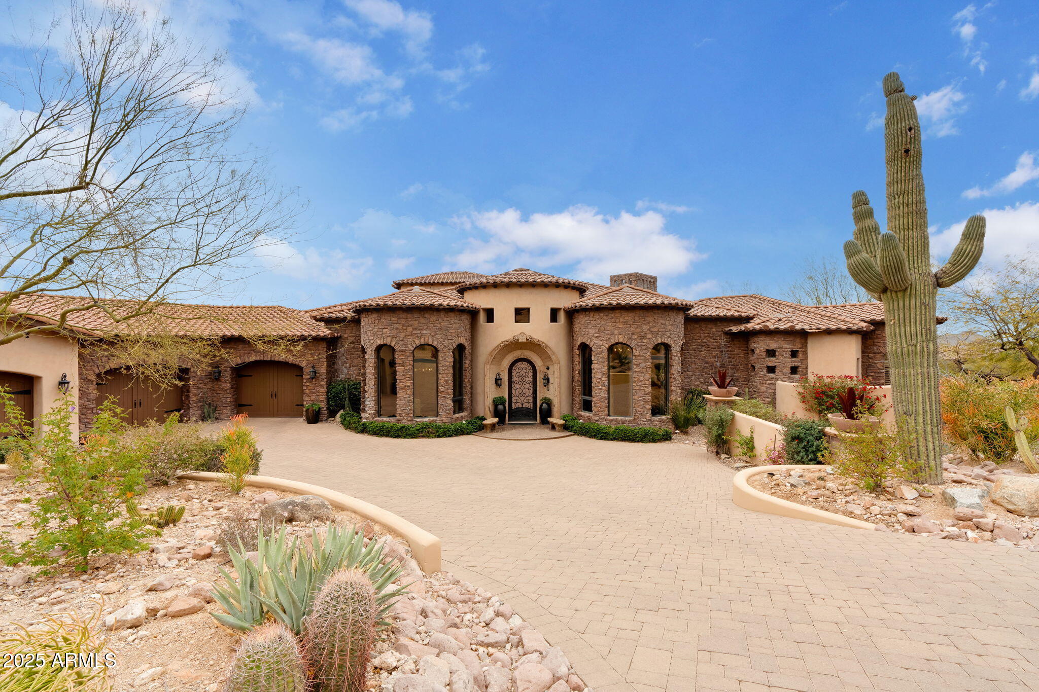Superstition Mountain - Residential