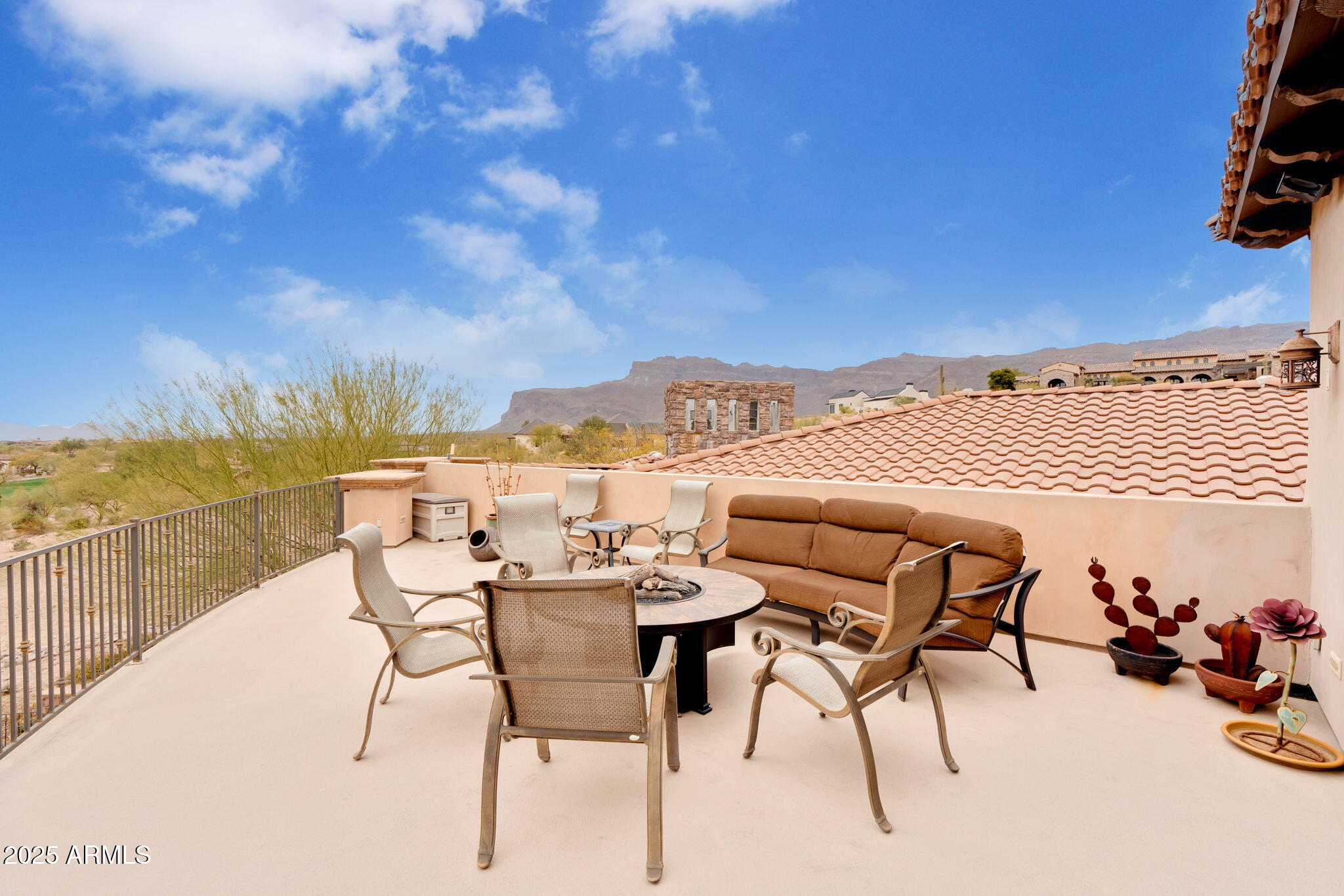 Superstition Mountain - Residential