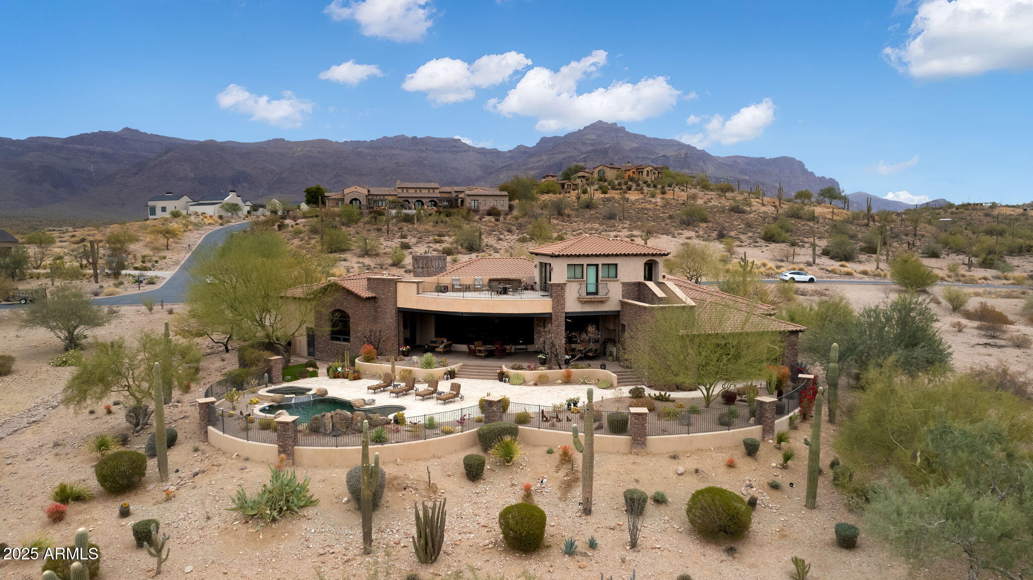 Superstition Mountain - Residential