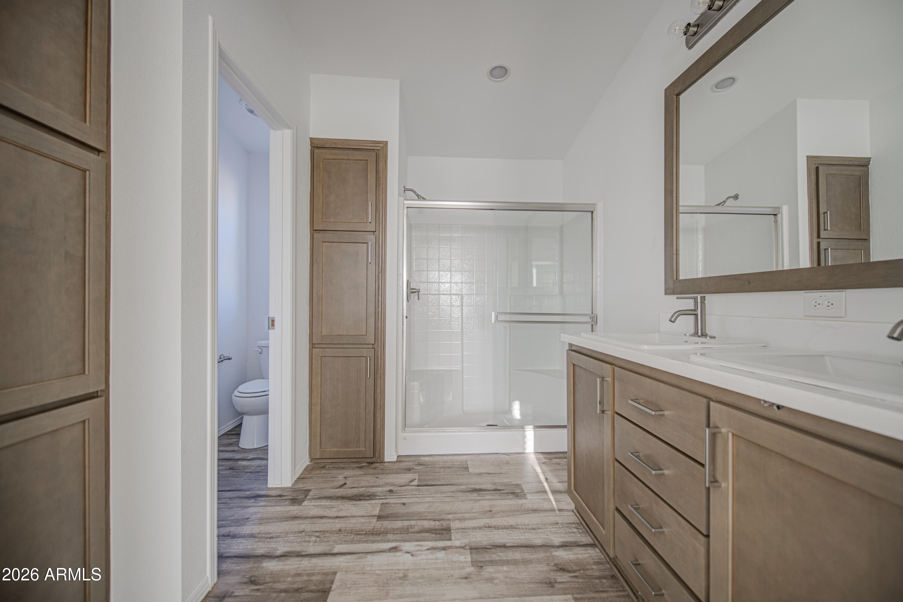 COYOTE RIDGE - Residential