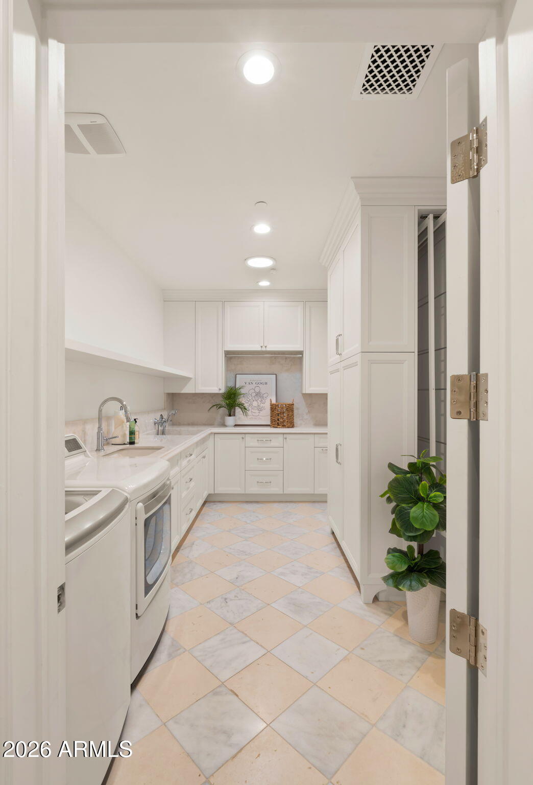 CAMELBACK COUNTRY CLUB ESTATES 4 - Residential
