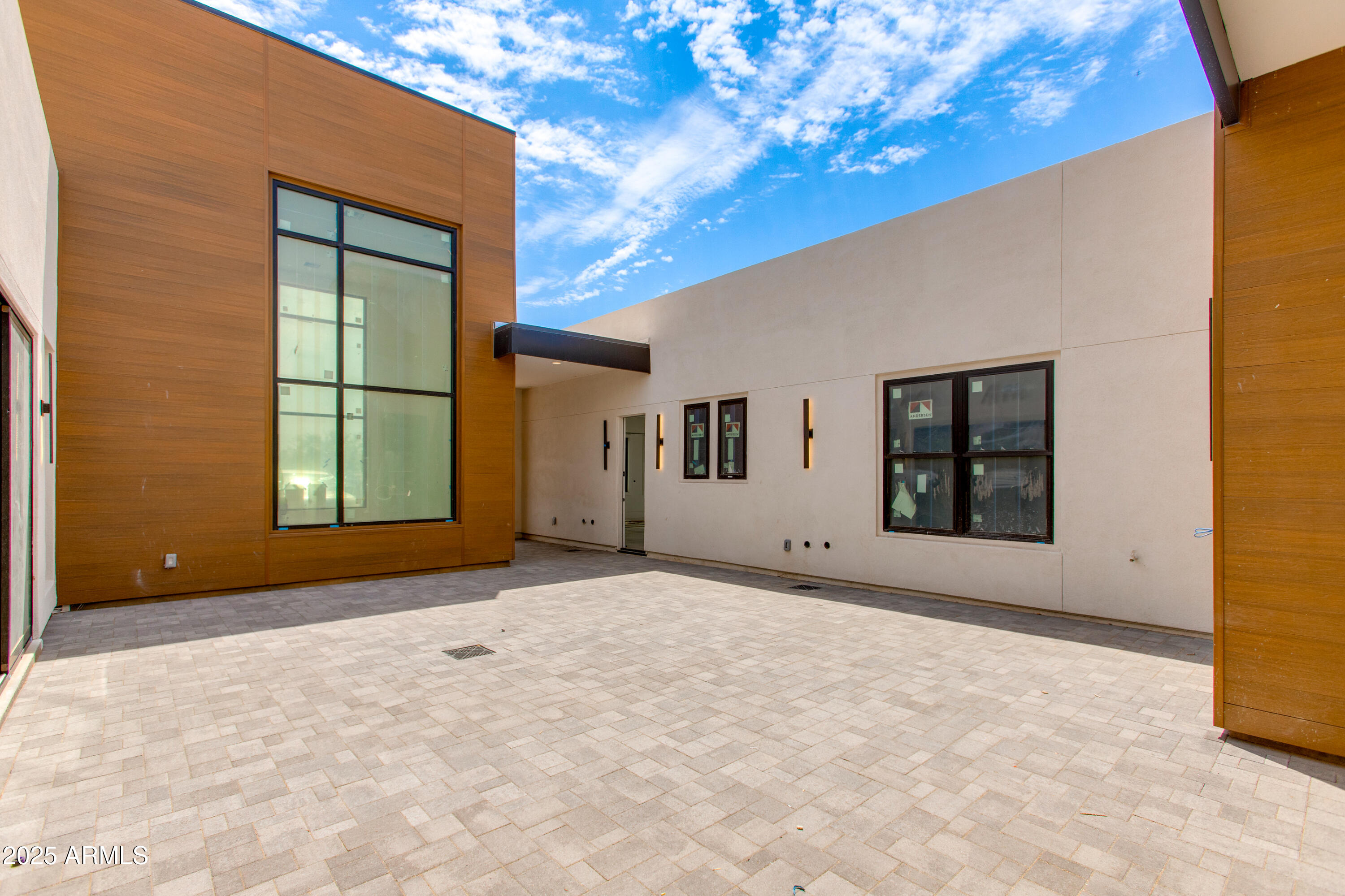 DESERT ESTATES 1 LOTS 1-4, 21-24 - Residential