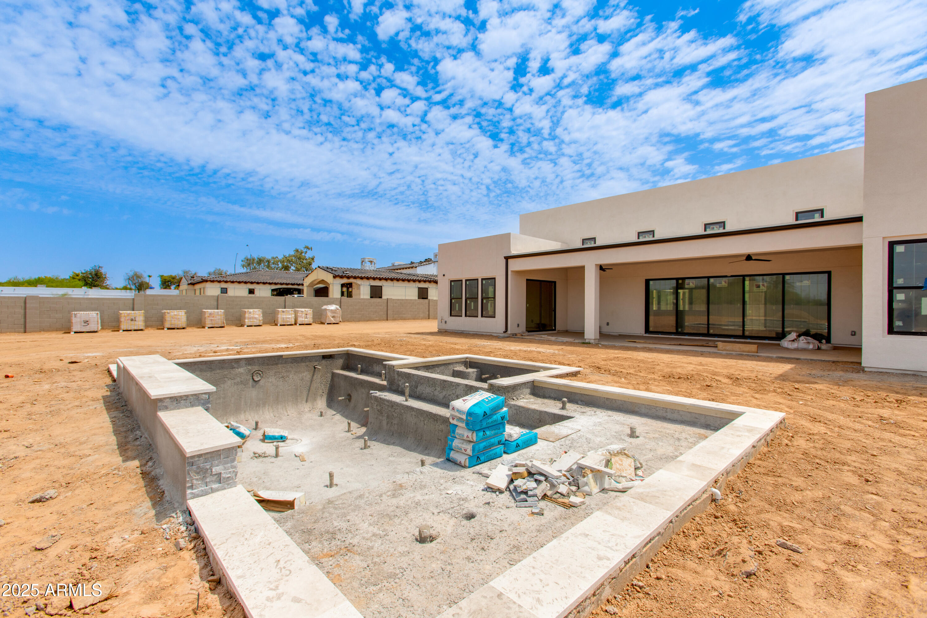 DESERT ESTATES 1 LOTS 1-4, 21-24 - Residential