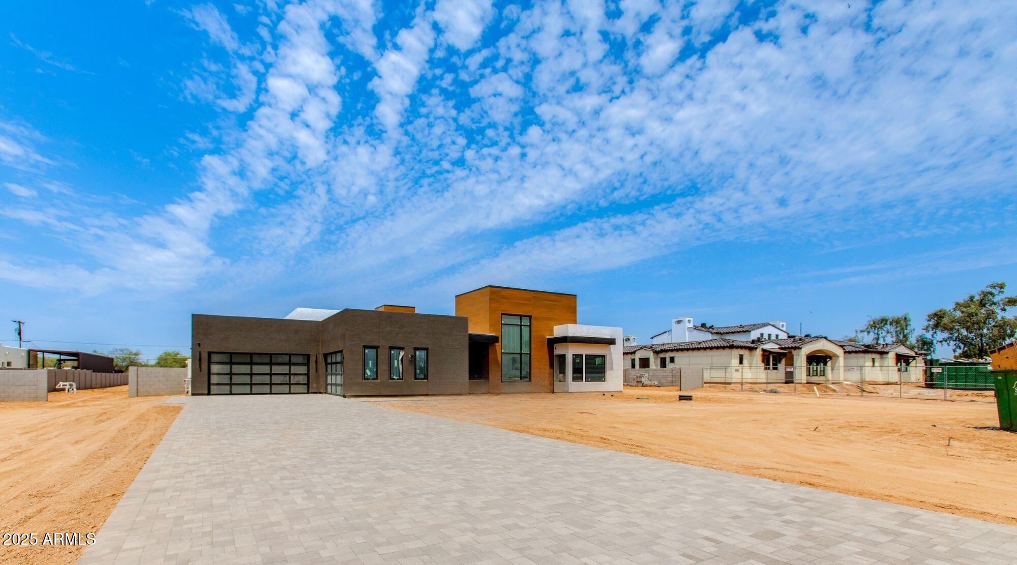 DESERT ESTATES 1 LOTS 1-4, 21-24 - Residential