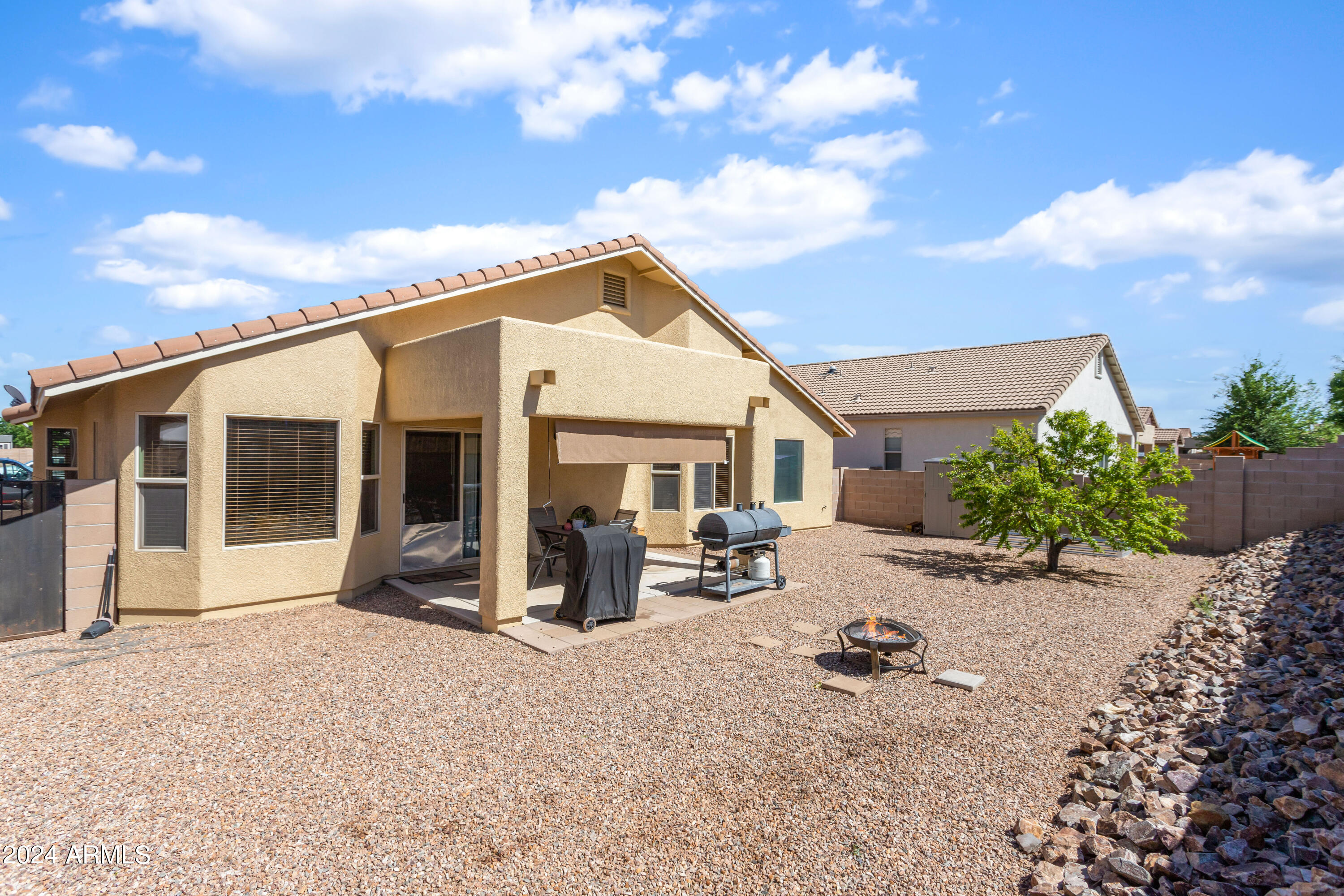 CAMPSTONE - Residential