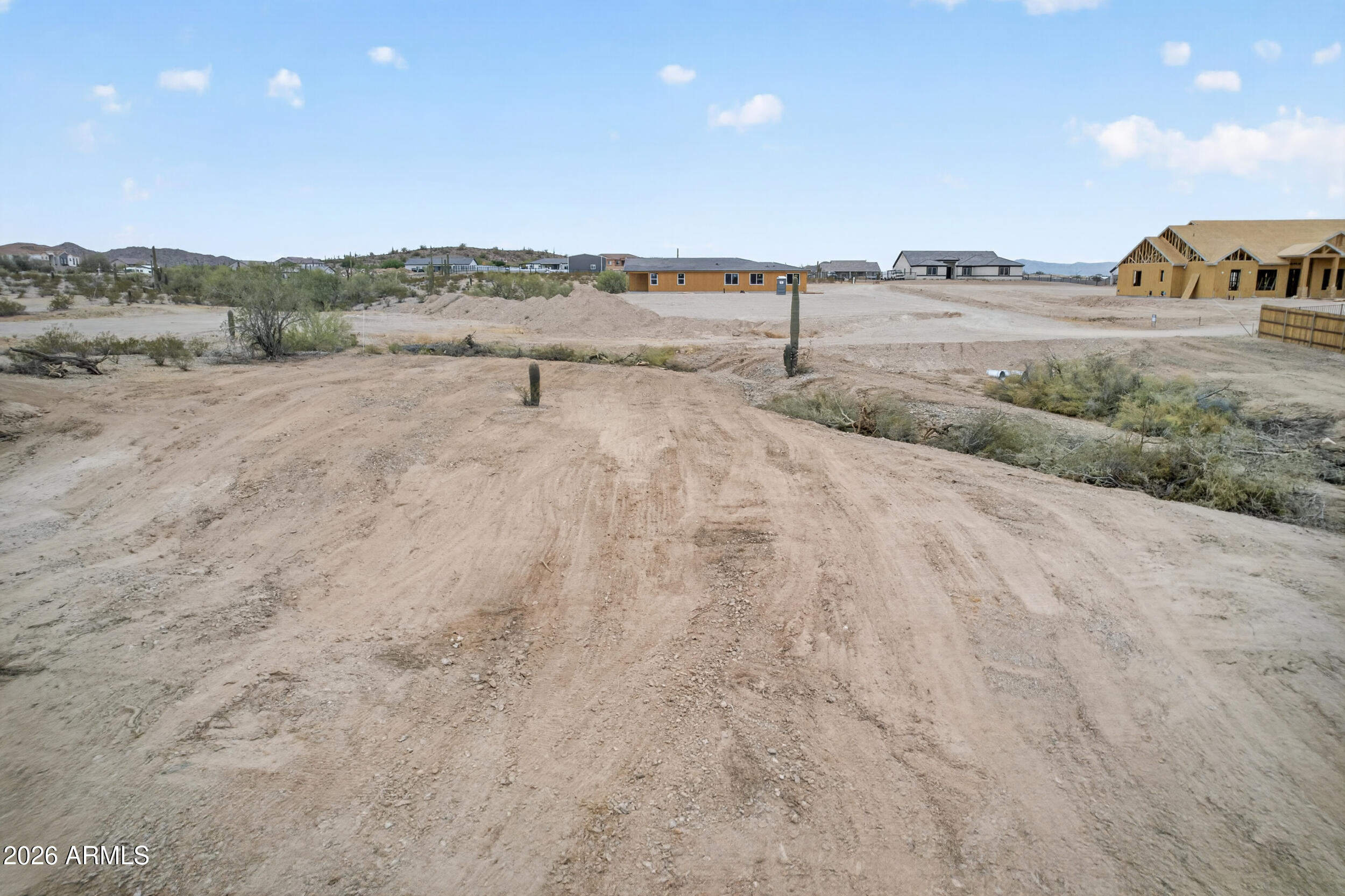 THE EAST HALF OF THE SOUTHEAST QUARTER OF THE SOUT - Land