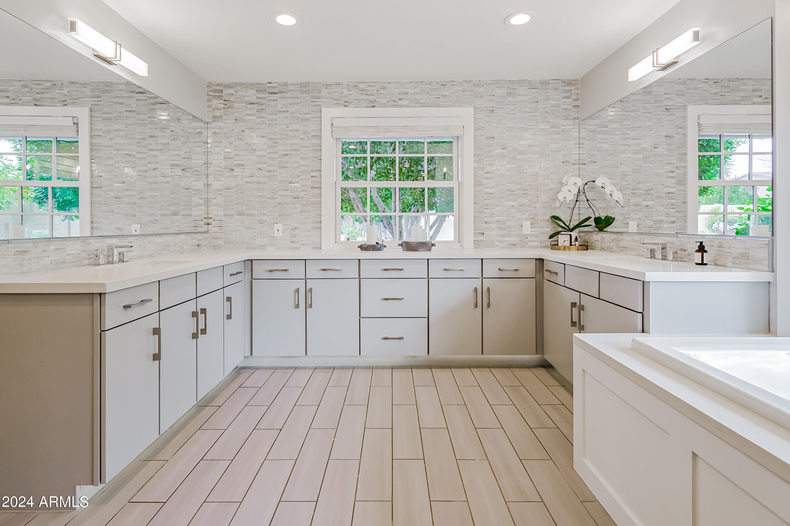 CONTINENTAL GROVES OF ARCADIA - Residential