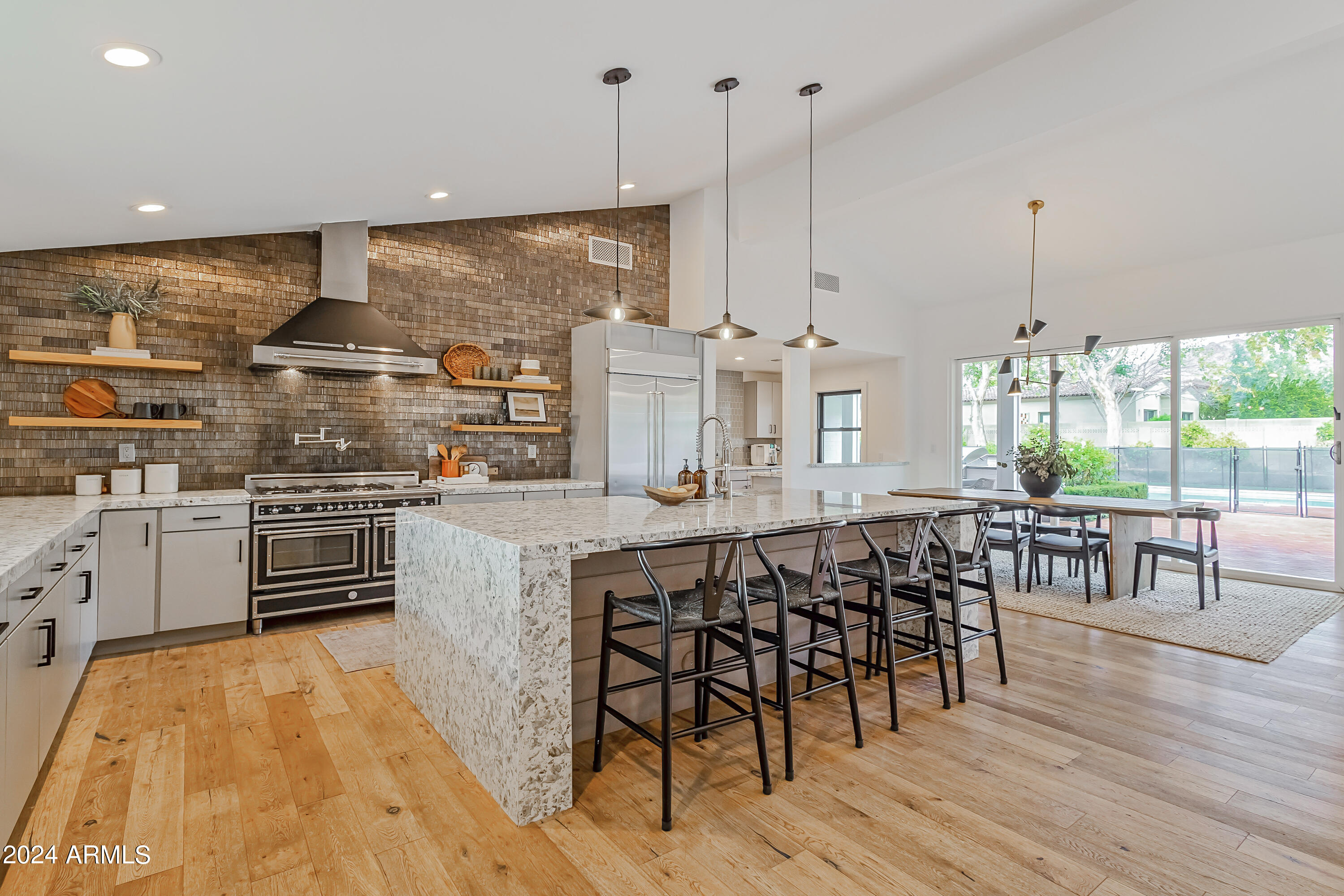 CONTINENTAL GROVES OF ARCADIA - Residential
