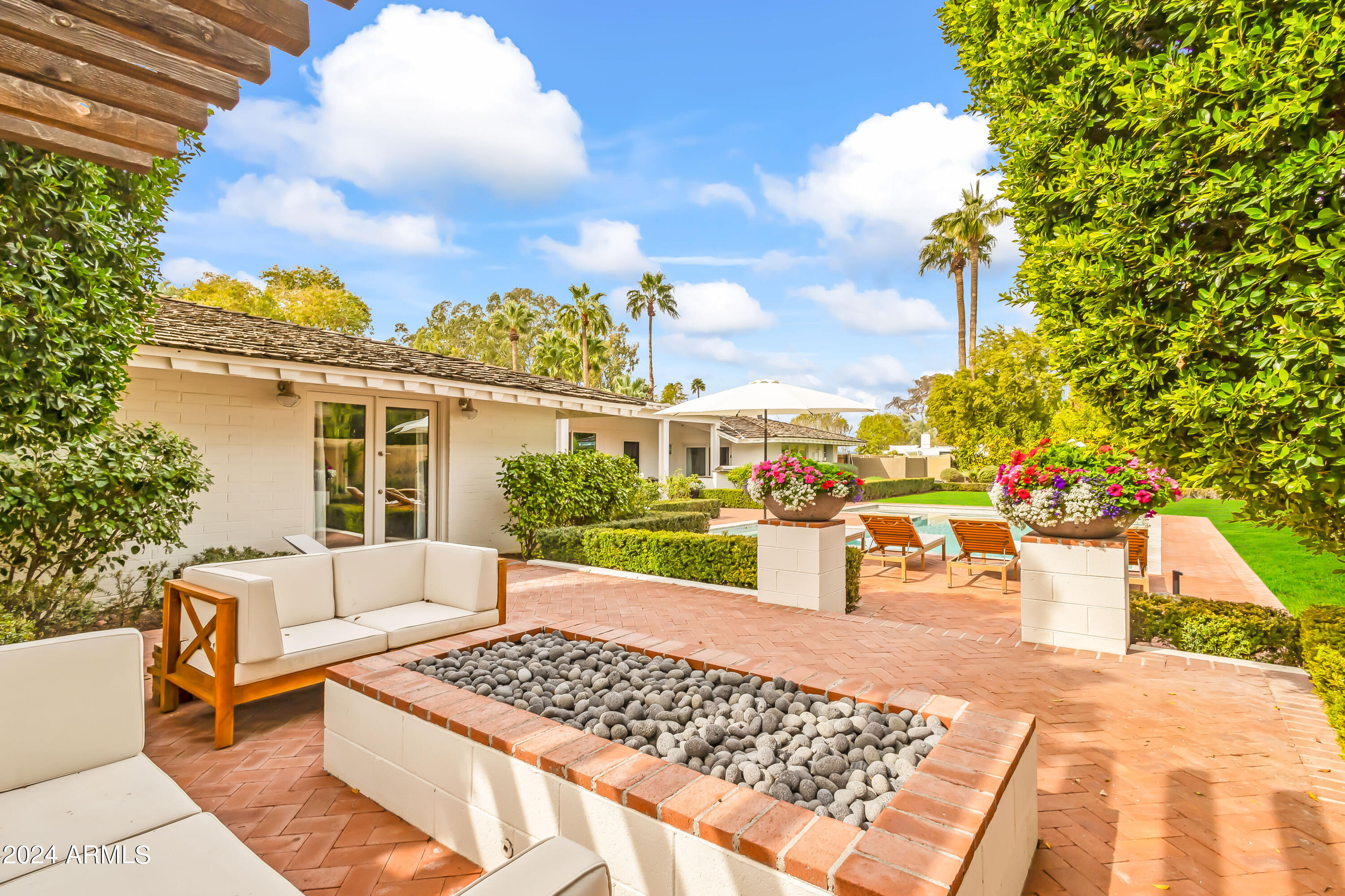 CONTINENTAL GROVES OF ARCADIA - Residential