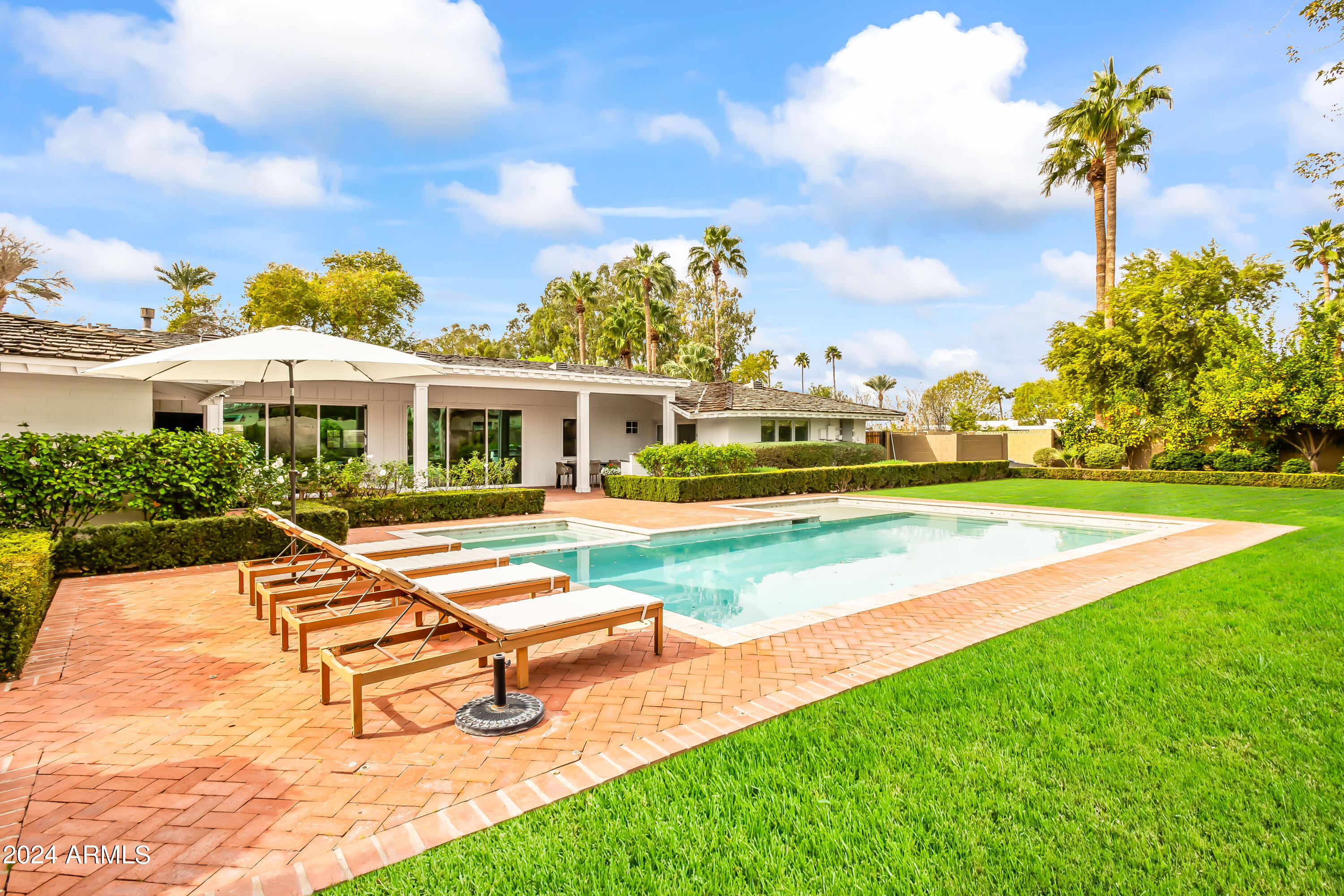 CONTINENTAL GROVES OF ARCADIA - Residential