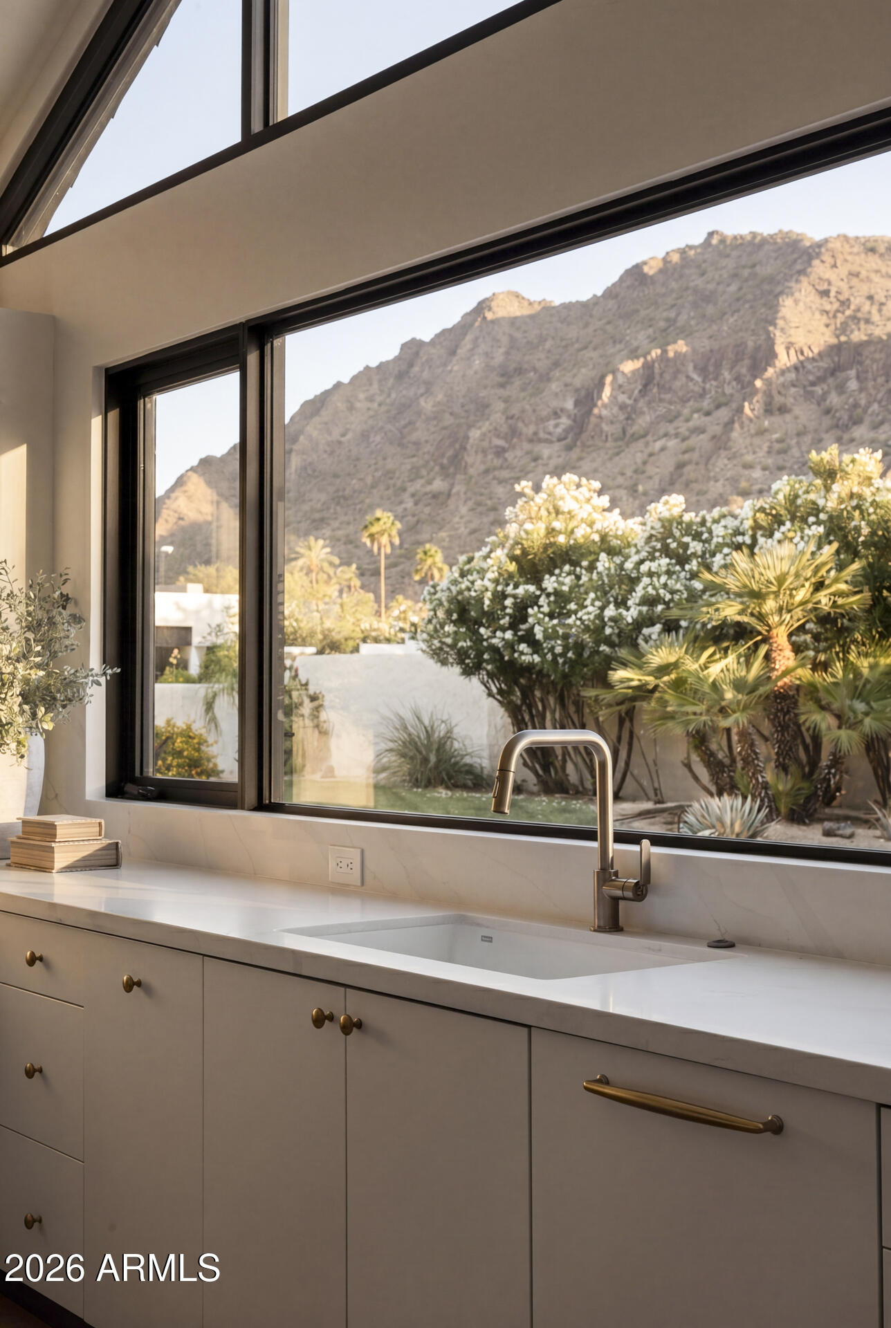 CAMELBACK EAST - Residential