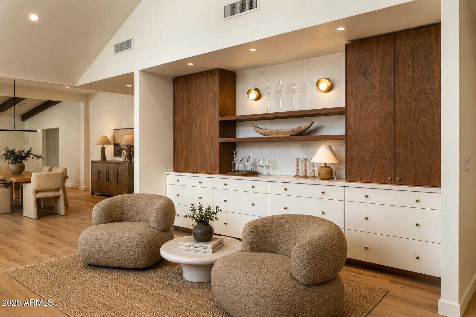 CAMELBACK EAST - Residential
