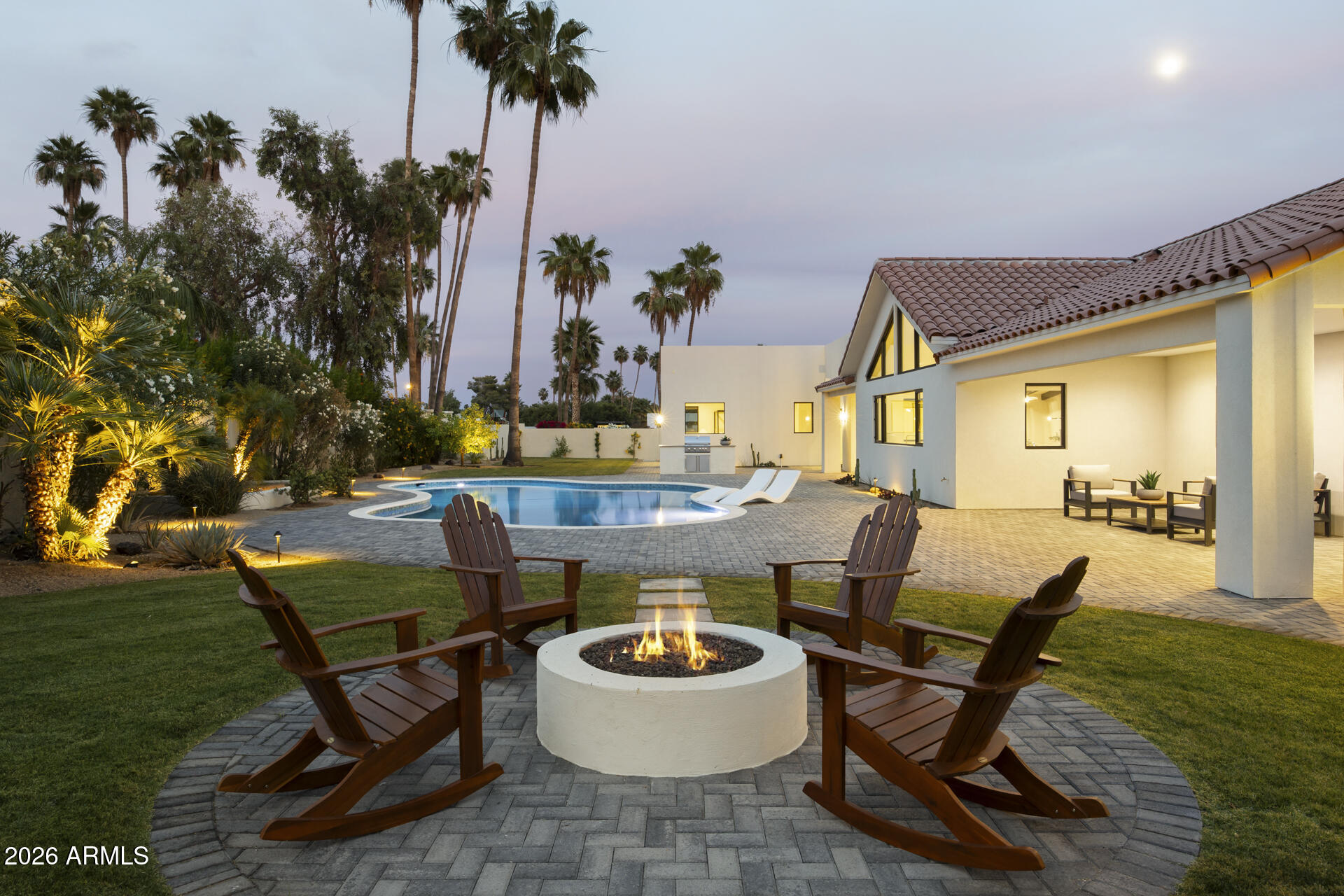 CAMELBACK EAST - Residential