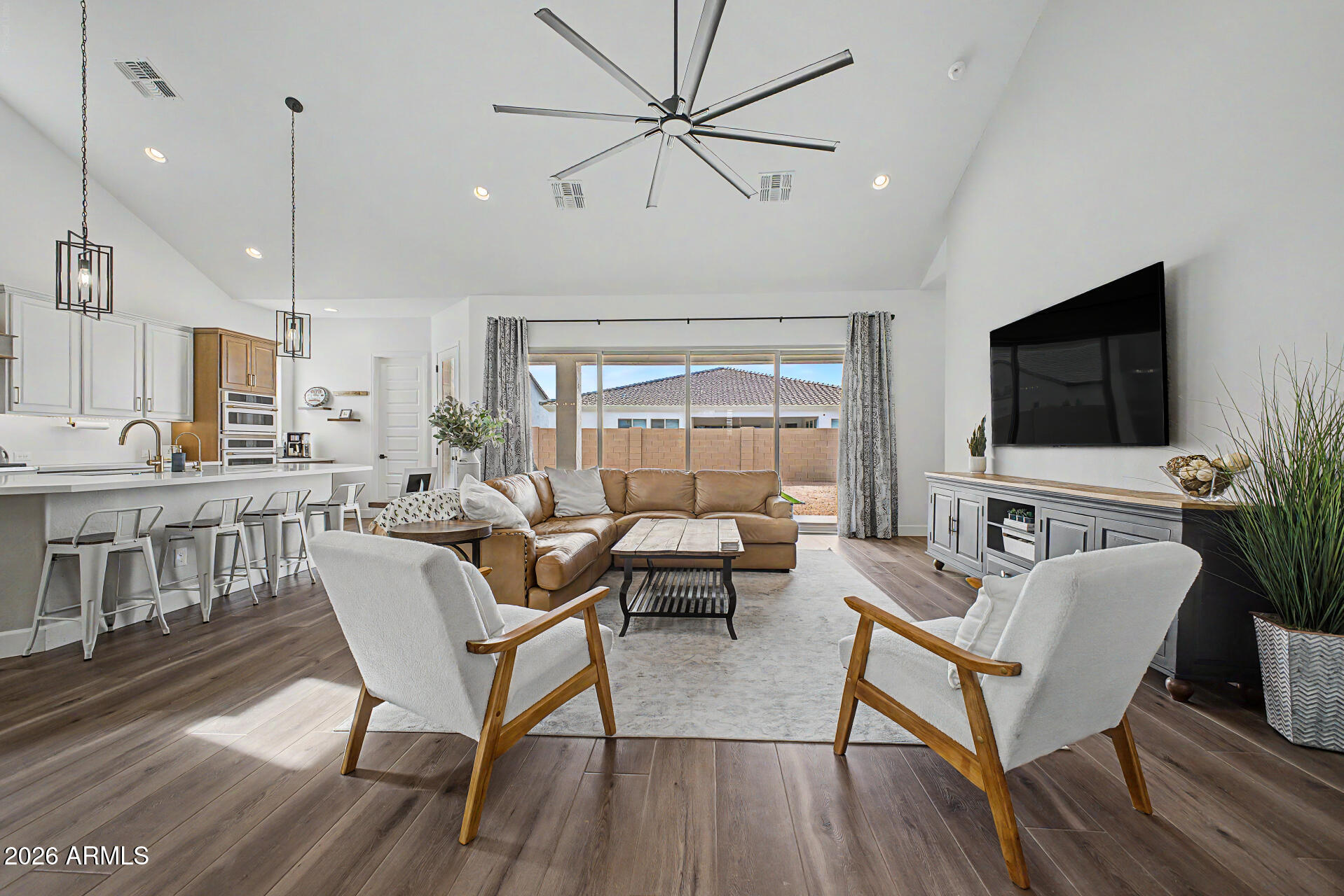 BLOSSOM ROCK PHASE 1 - Residential