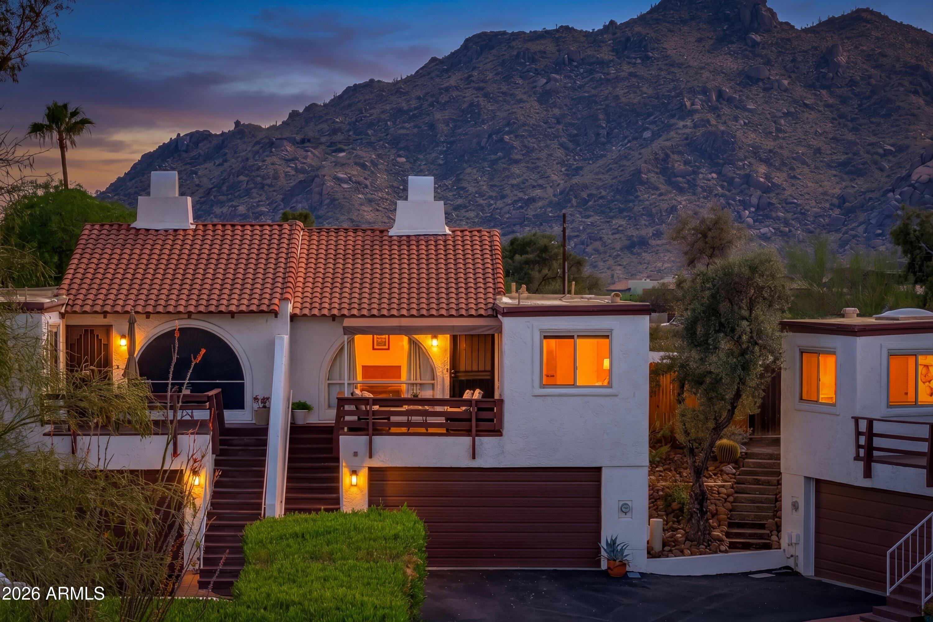 CAREFREE VILLAS - Residential