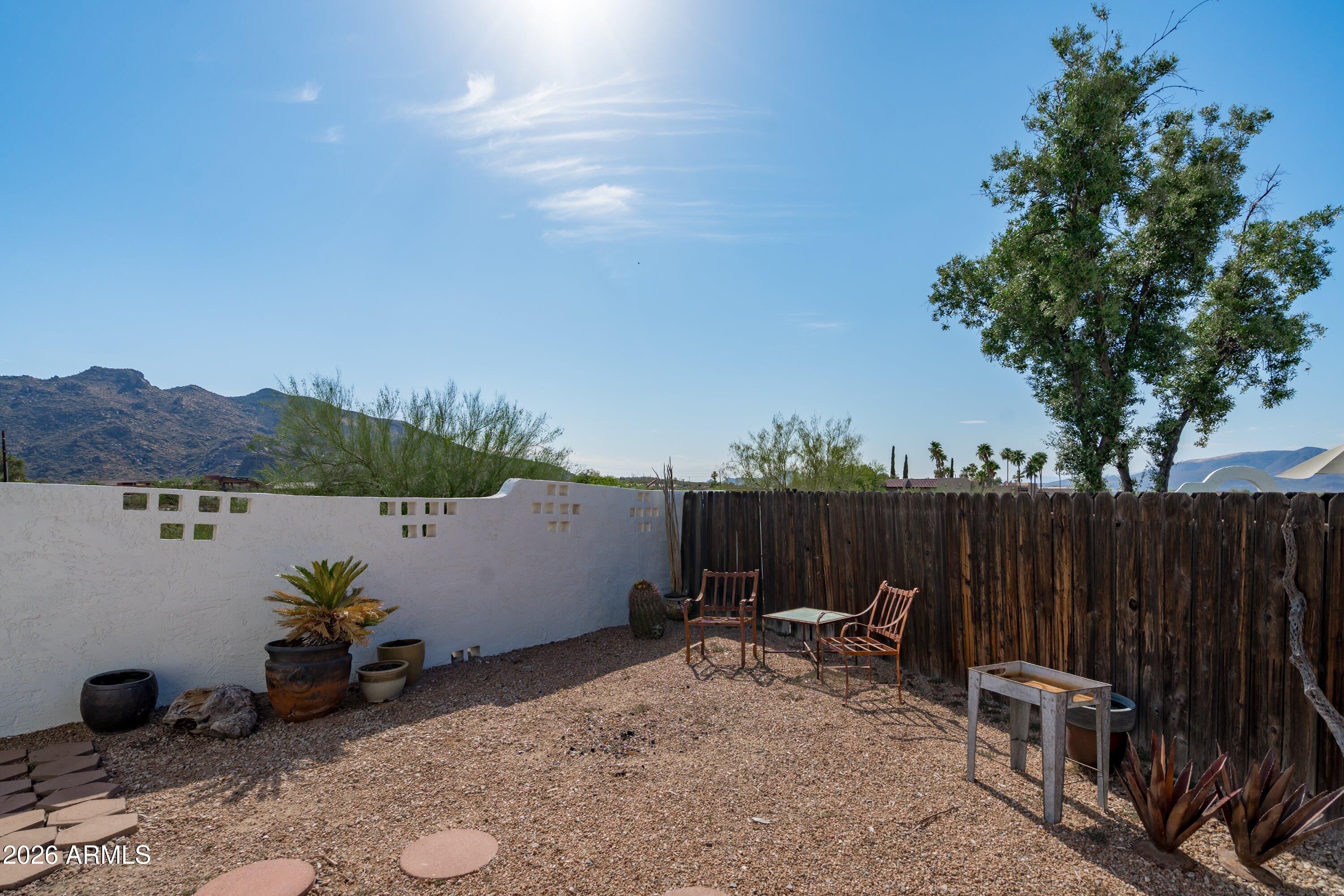 CAREFREE VILLAS - Residential