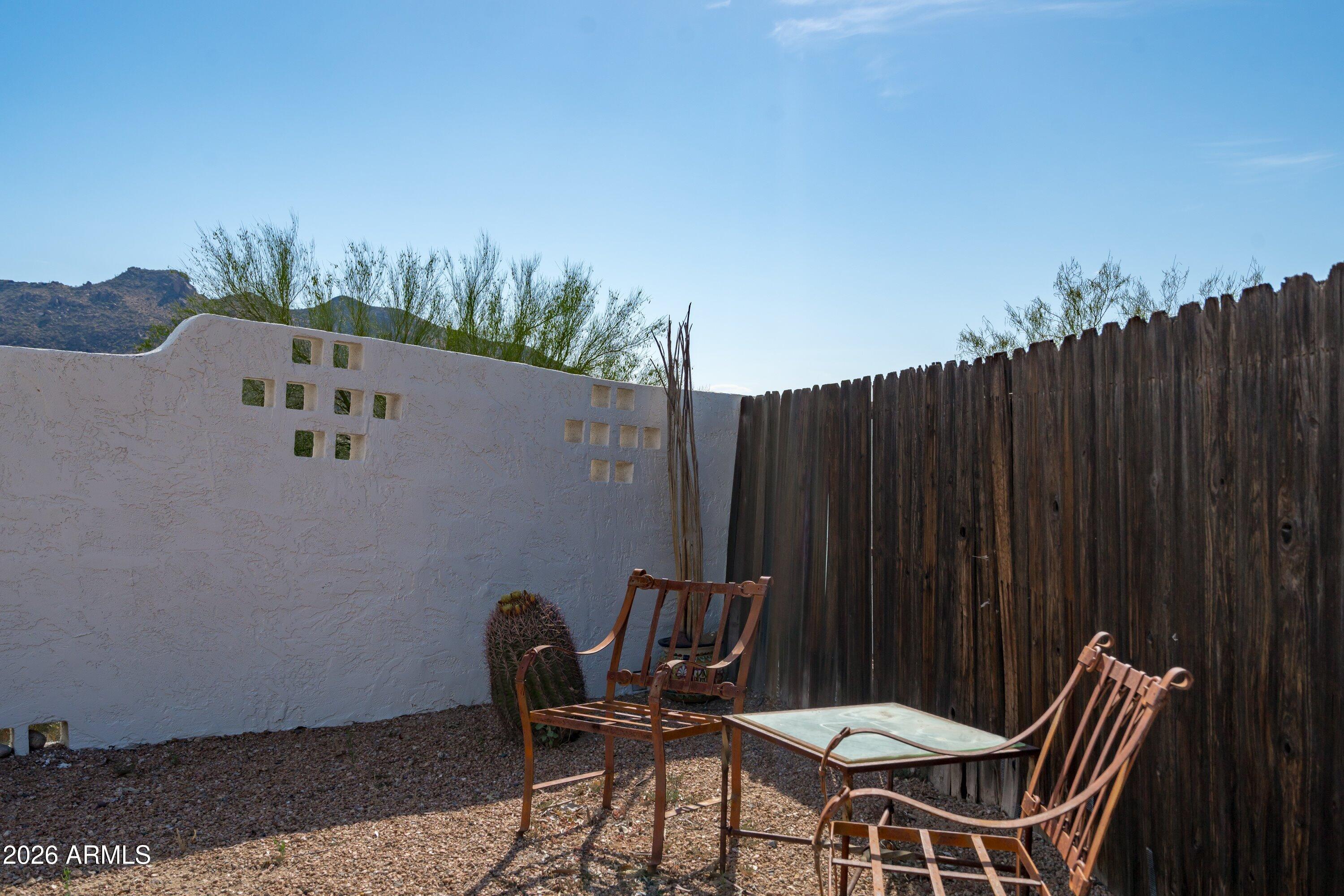 CAREFREE VILLAS - Residential