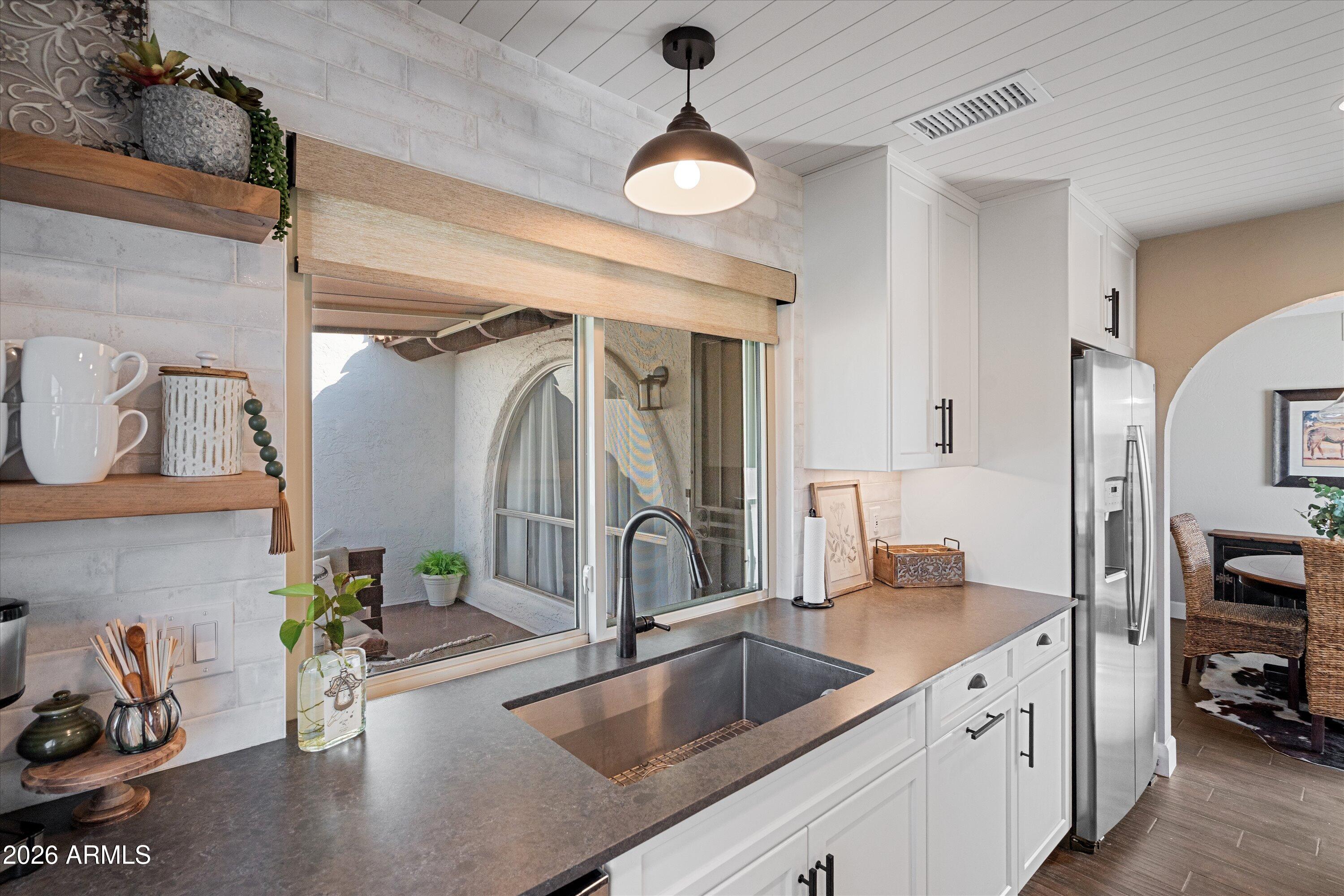 CAREFREE VILLAS - Residential