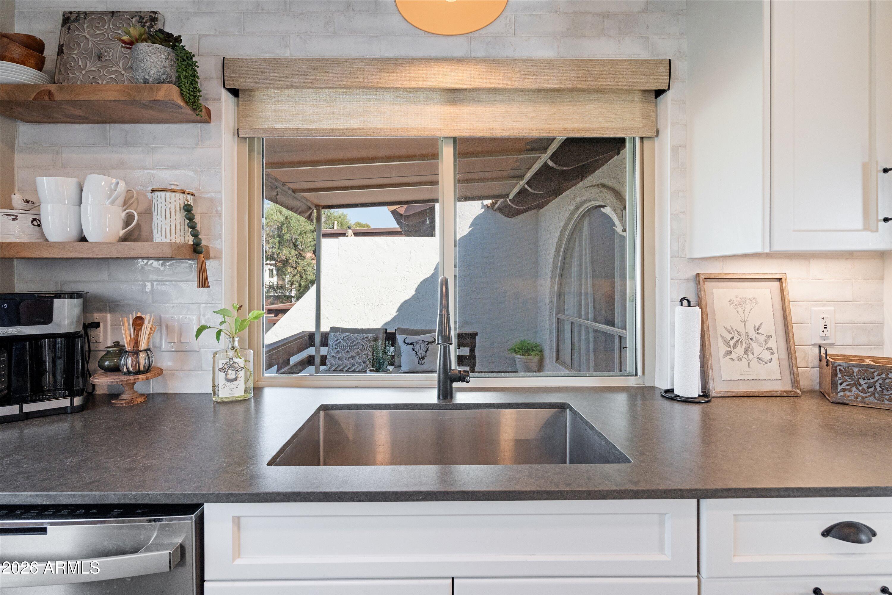 CAREFREE VILLAS - Residential