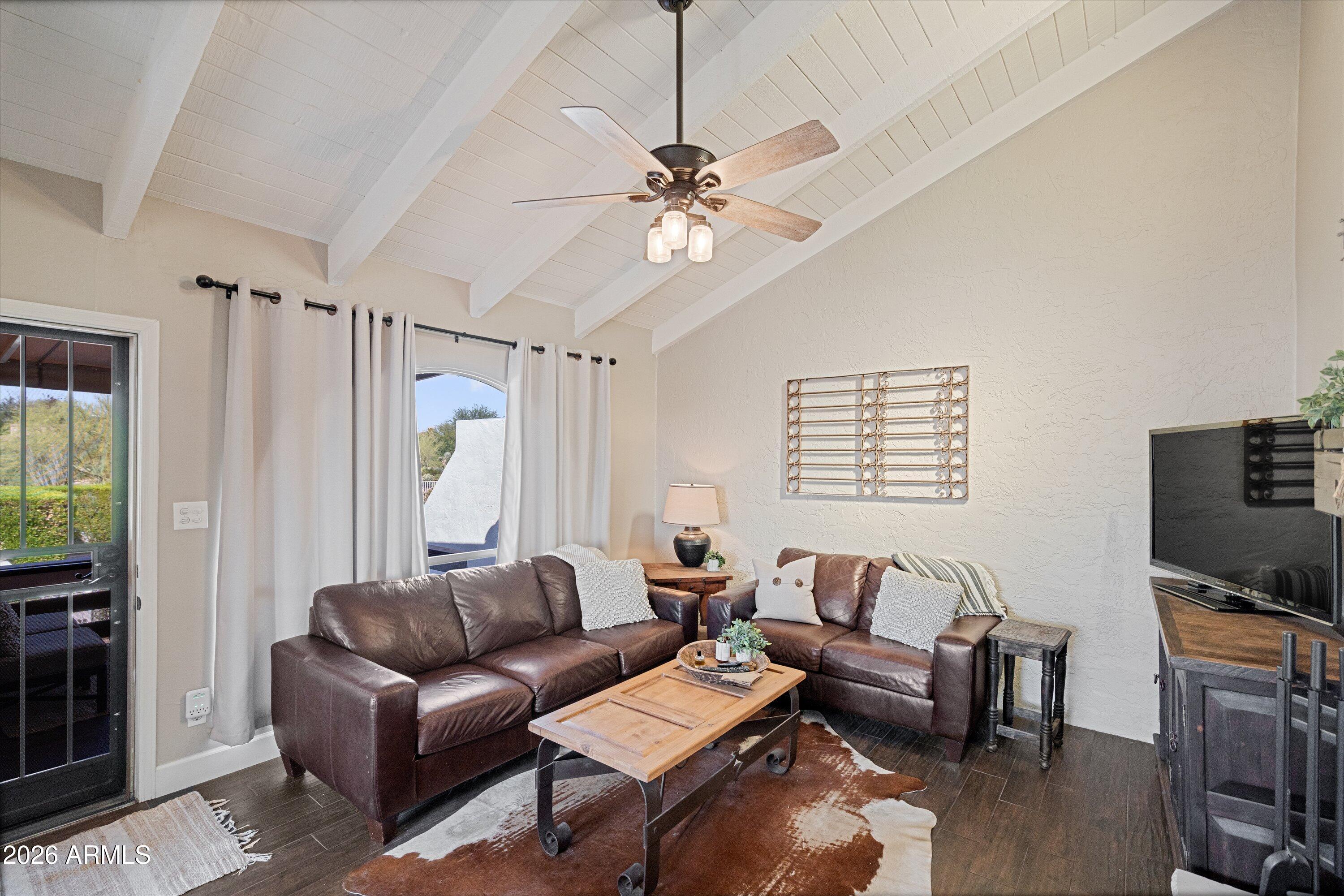 CAREFREE VILLAS - Residential