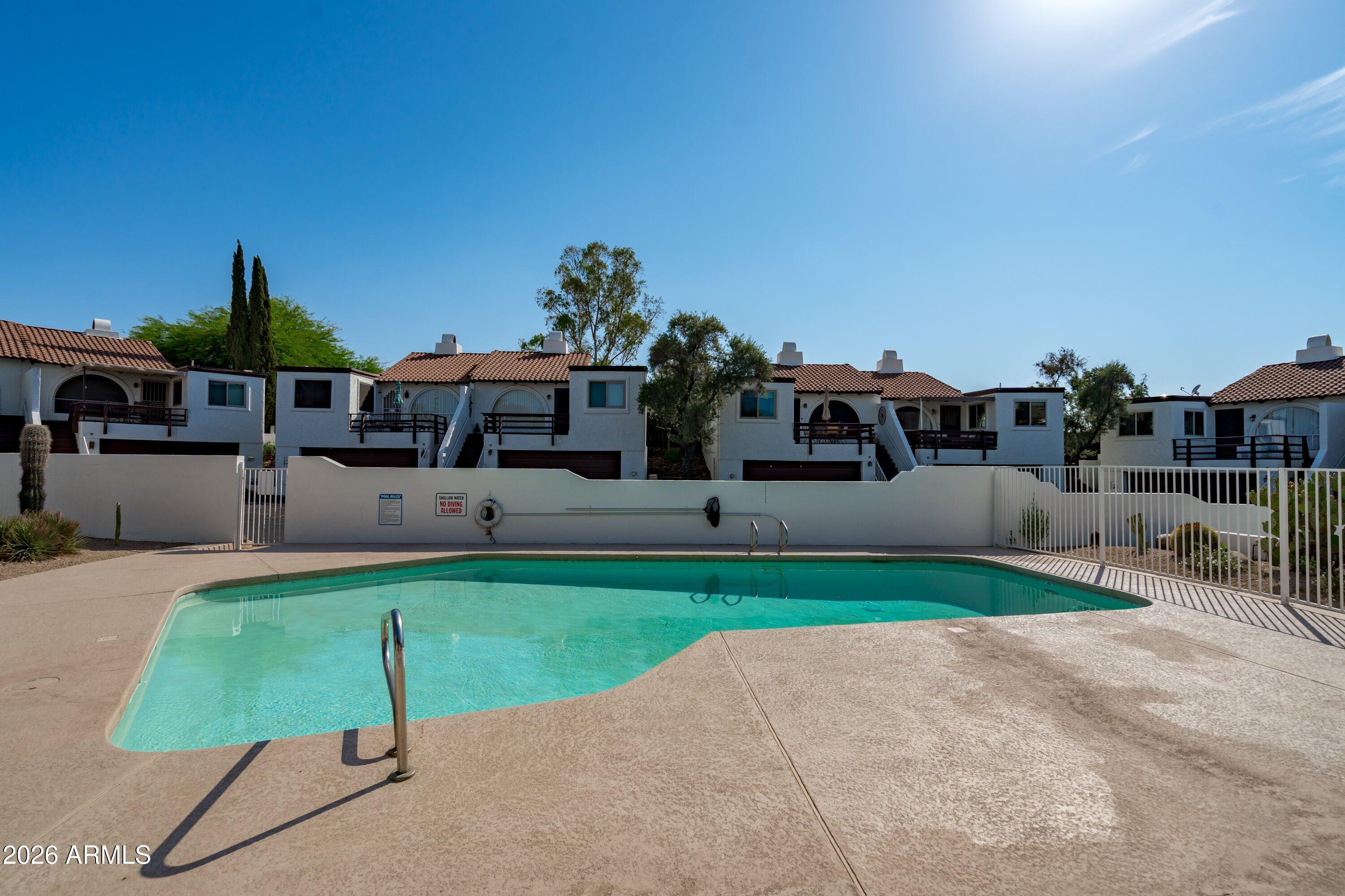 CAREFREE VILLAS - Residential