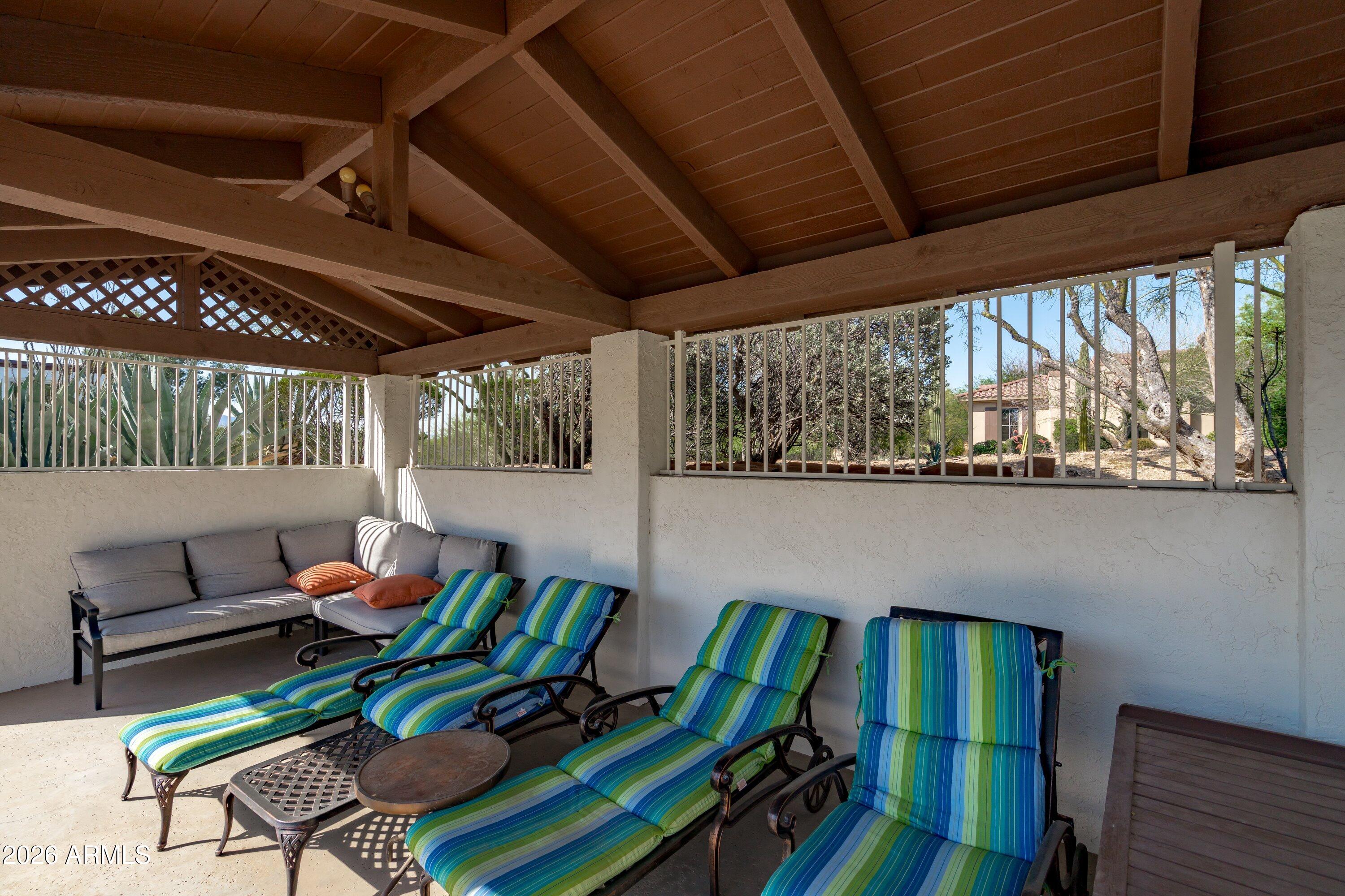 CAREFREE VILLAS - Residential