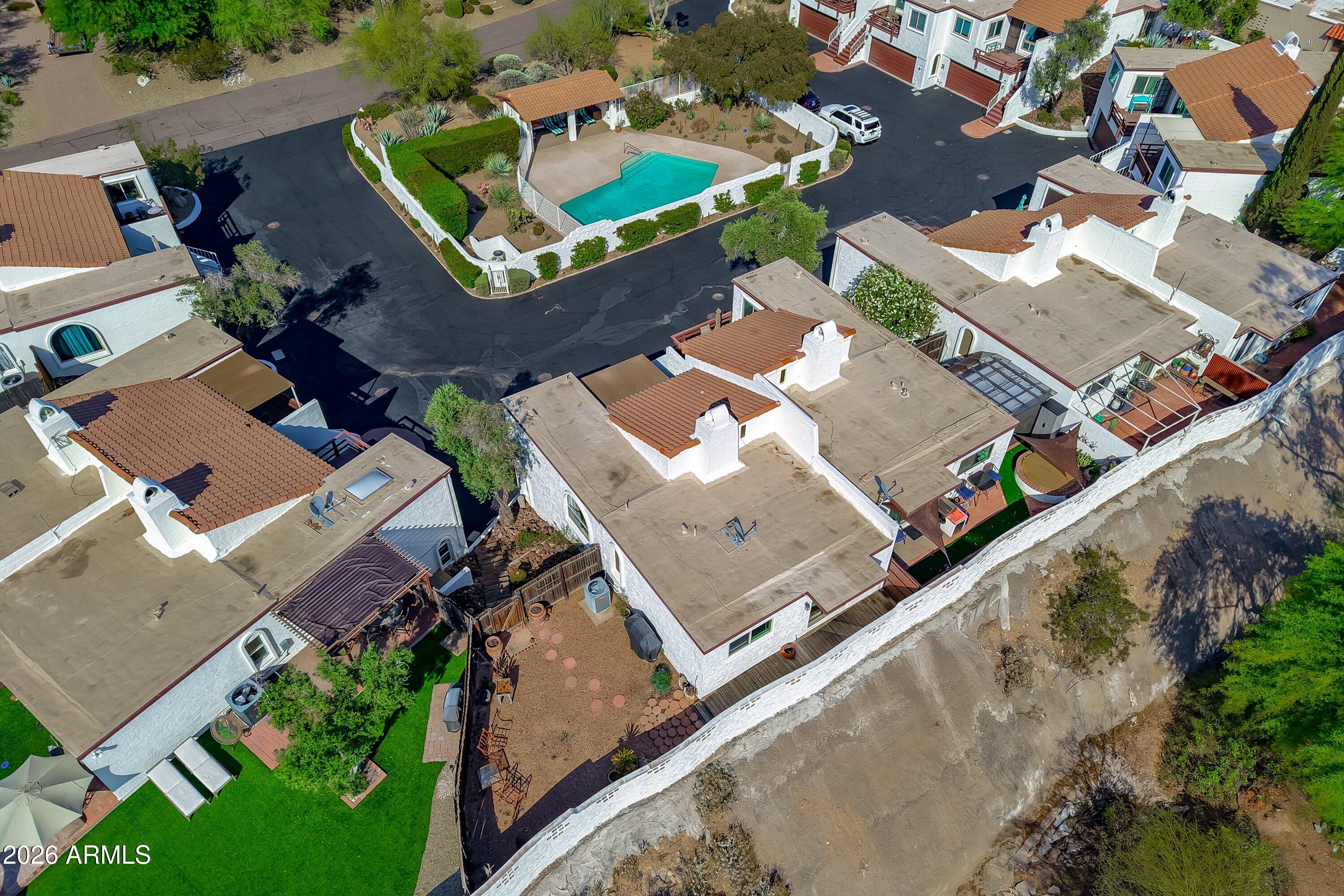 CAREFREE VILLAS - Residential
