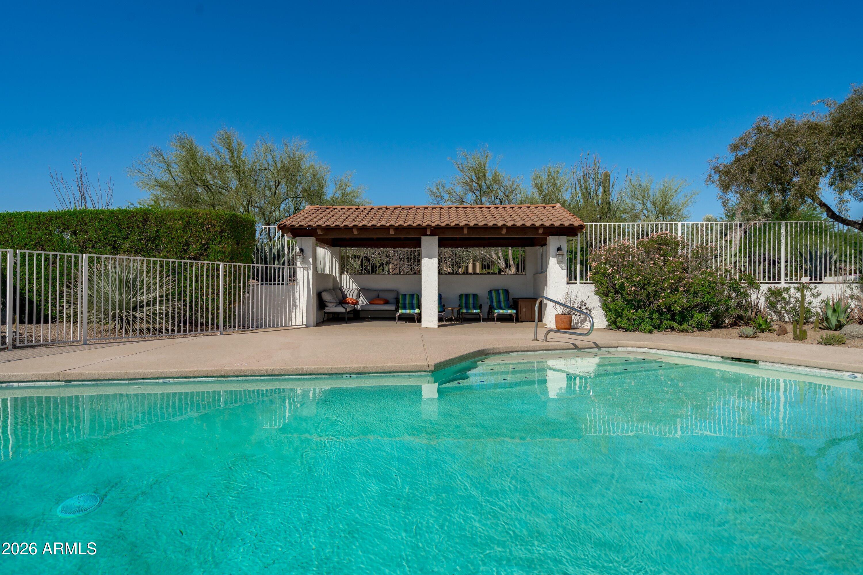 CAREFREE VILLAS - Residential