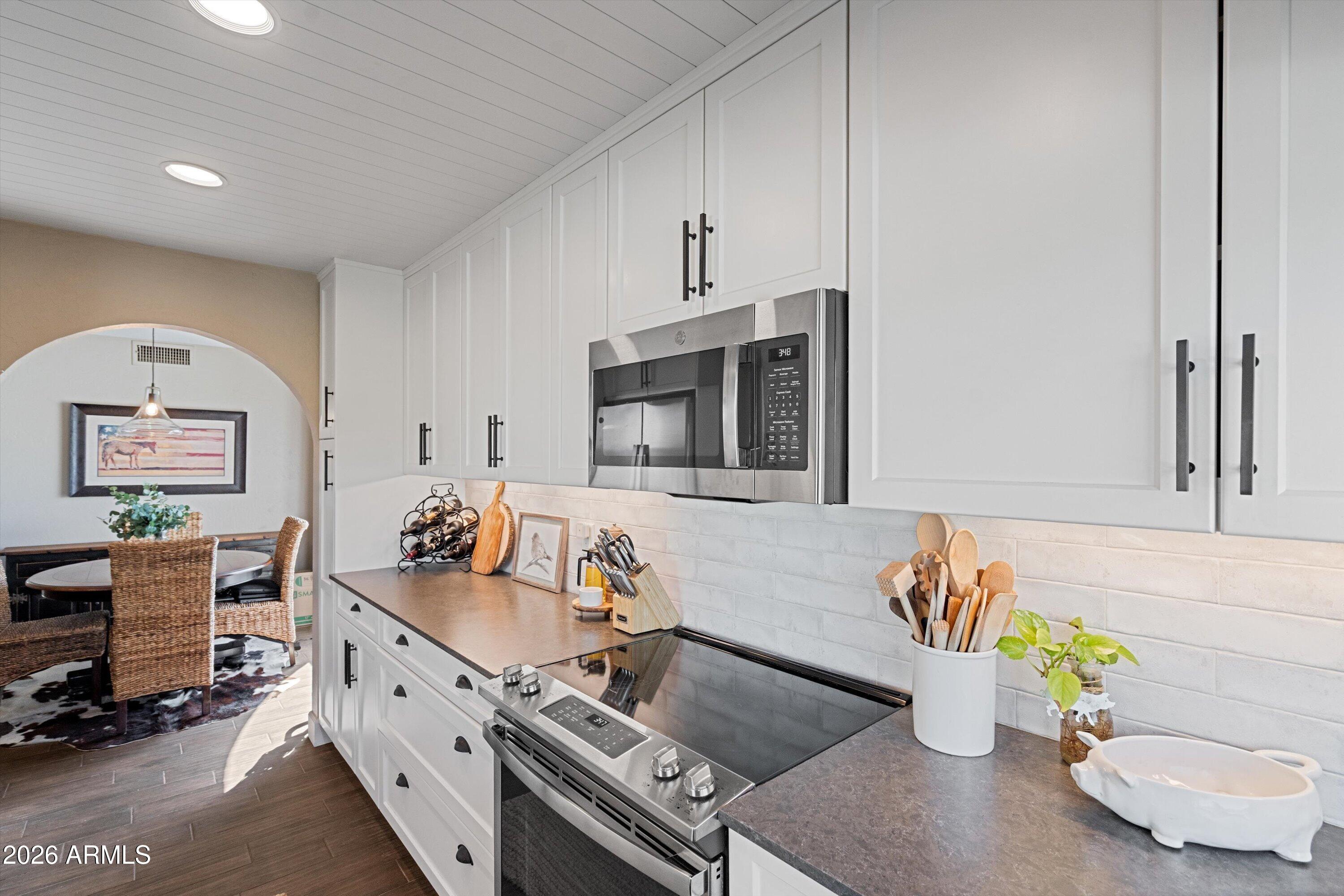 CAREFREE VILLAS - Residential