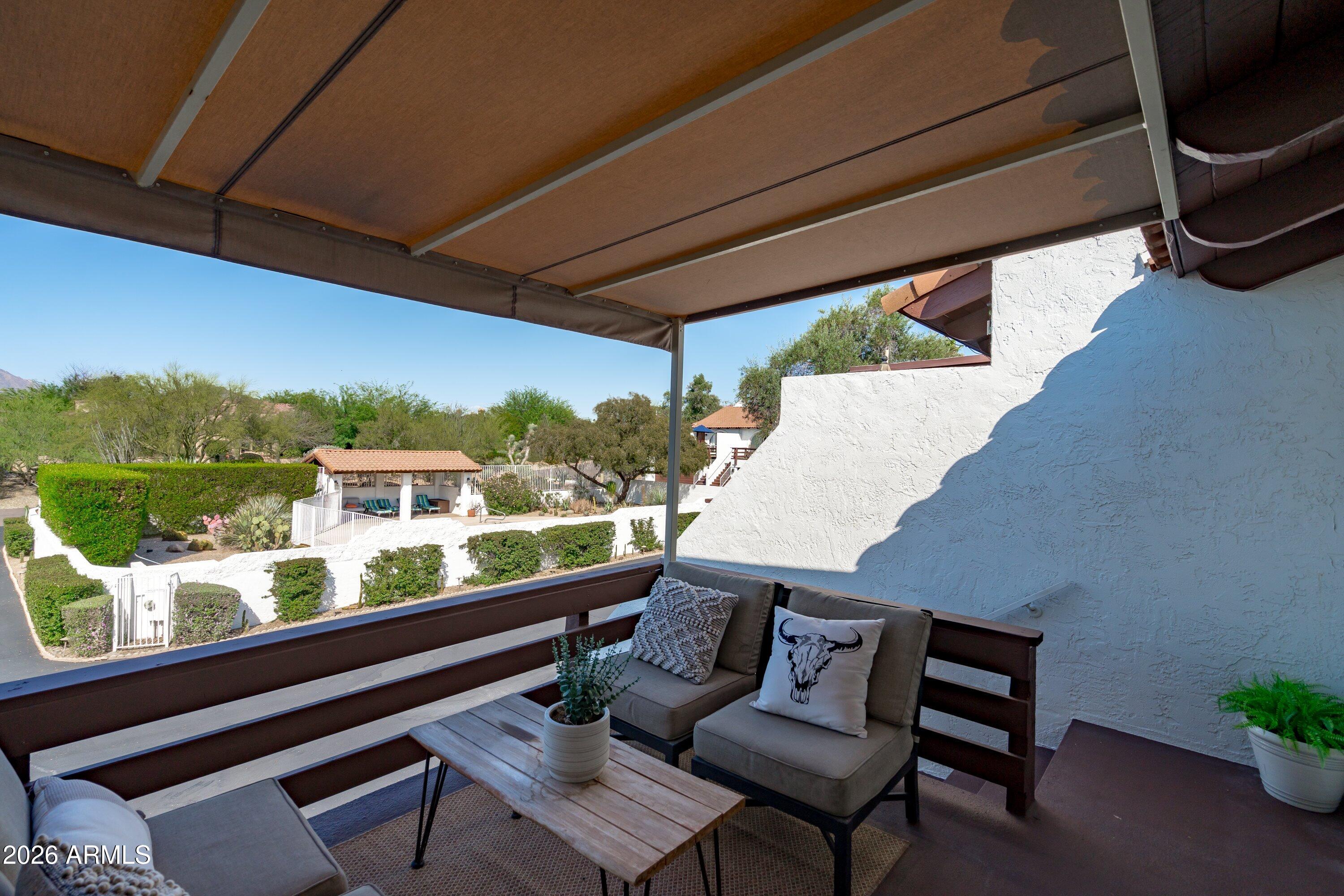 CAREFREE VILLAS - Residential